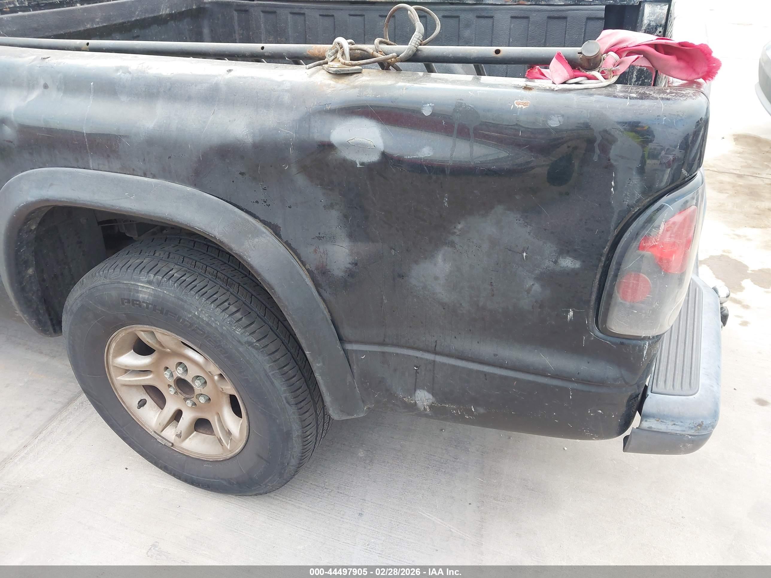 DODGE DAKOTA image 6