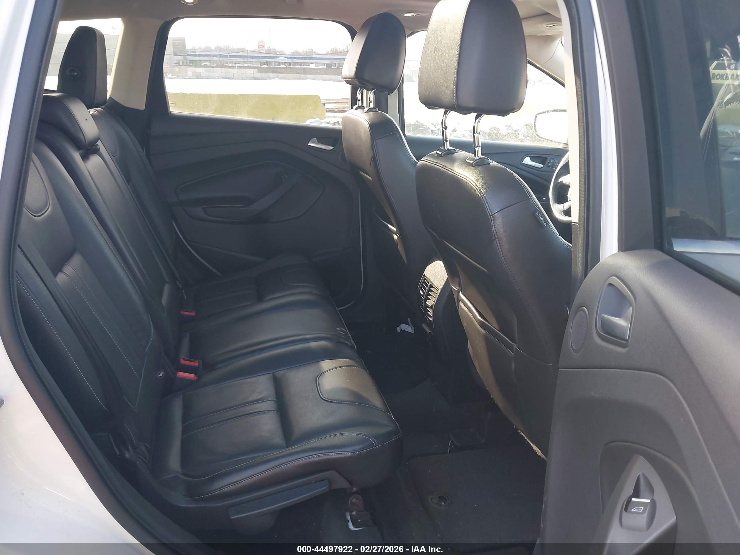 FORD ESCAPE image 8