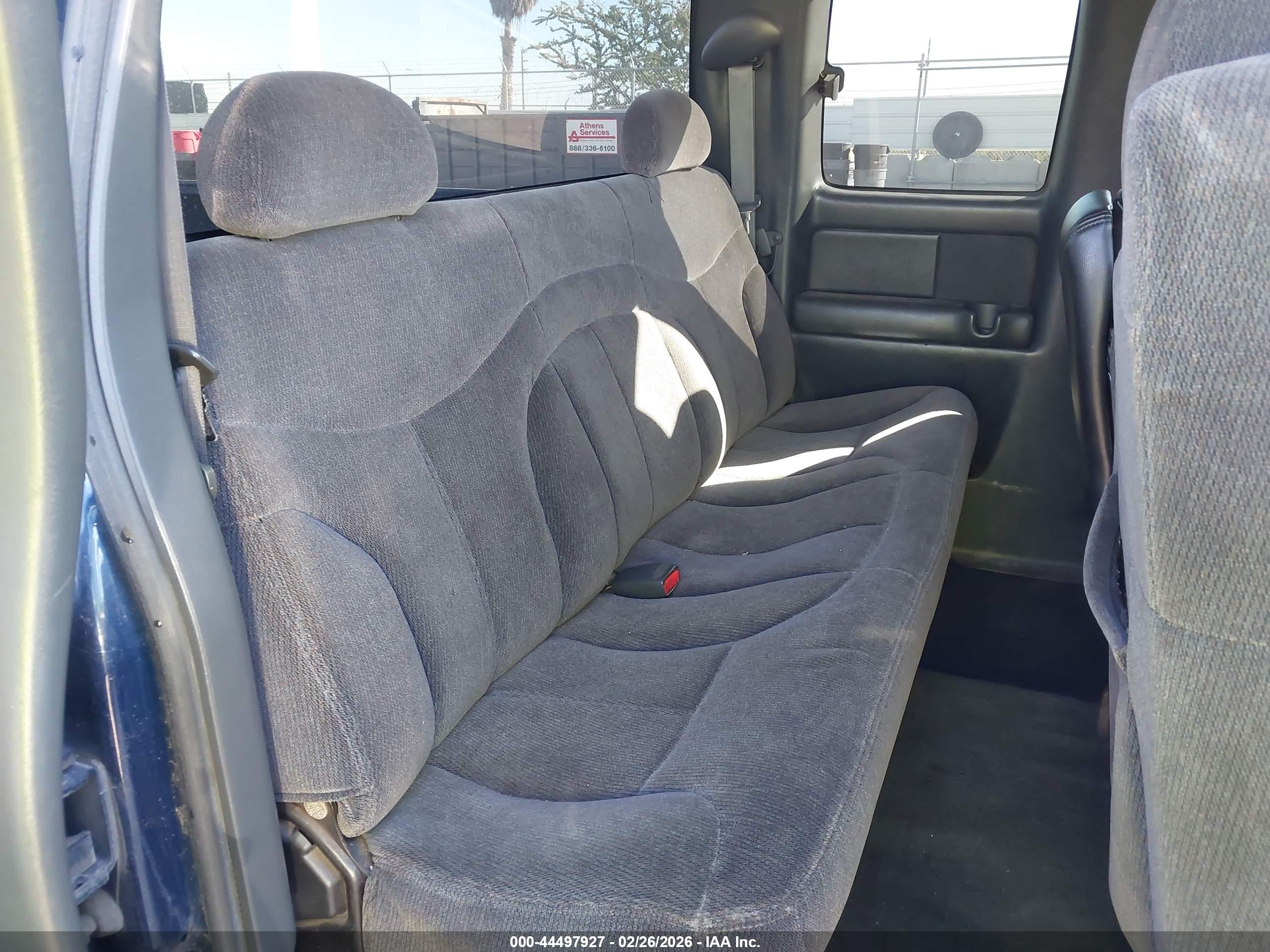 GMC SIERRA image 8