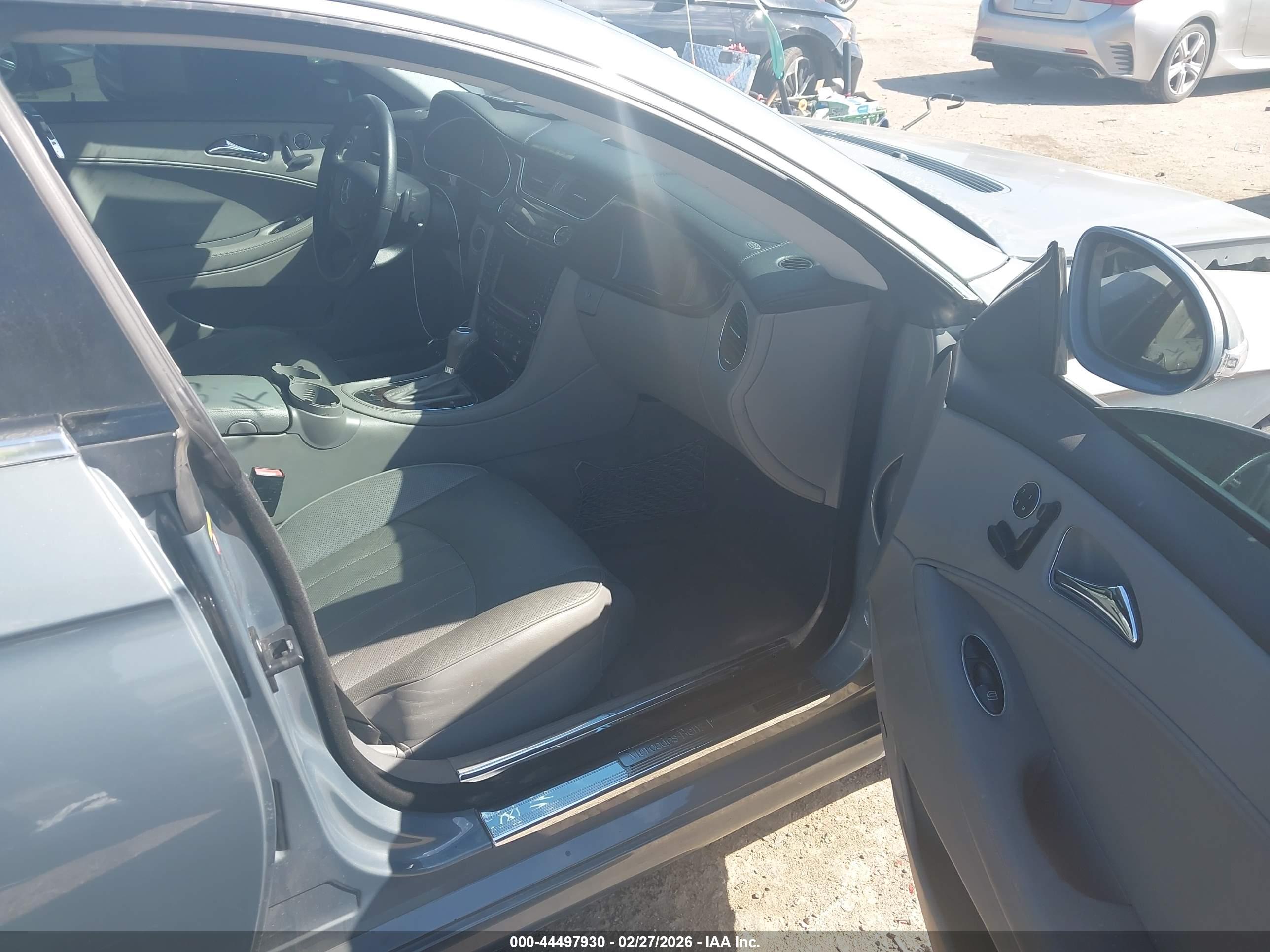 MERCEDES-BENZ CLS image 5