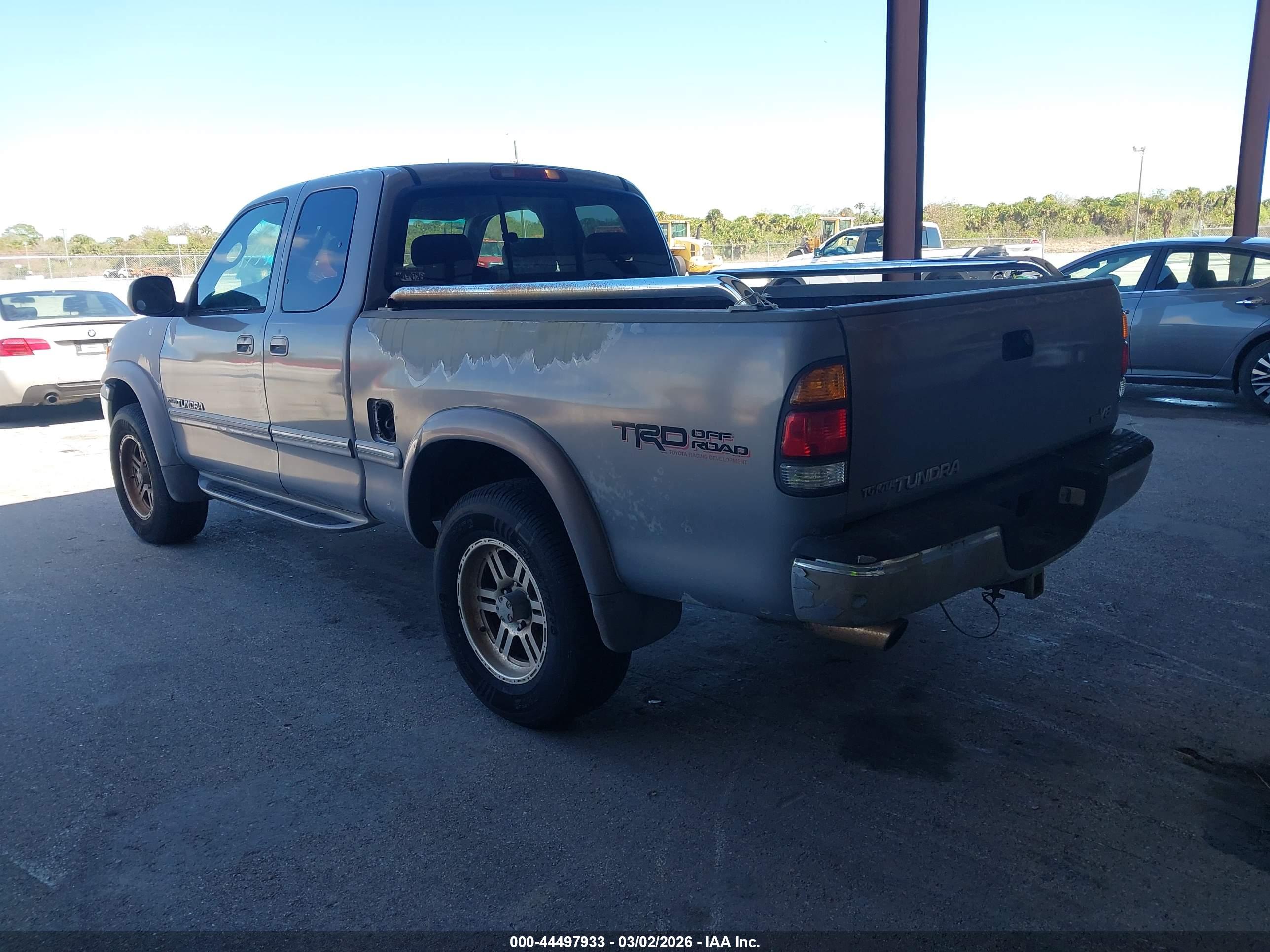 TOYOTA TUNDRA image 3