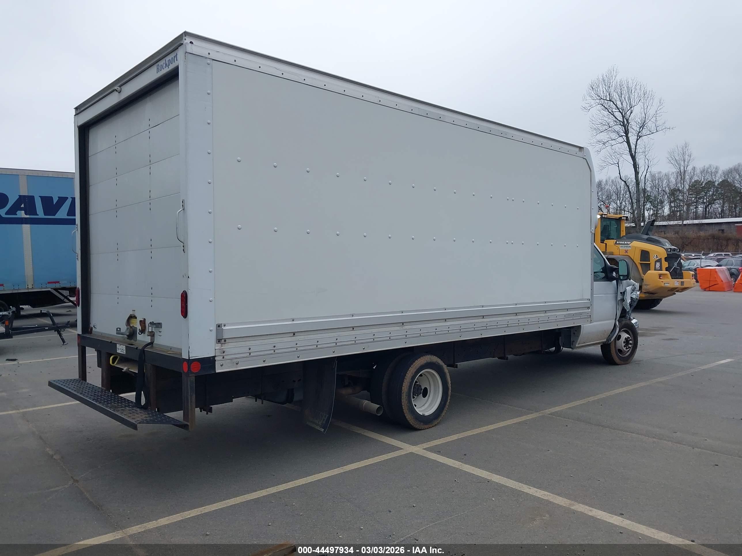 FORD E-350 image 4