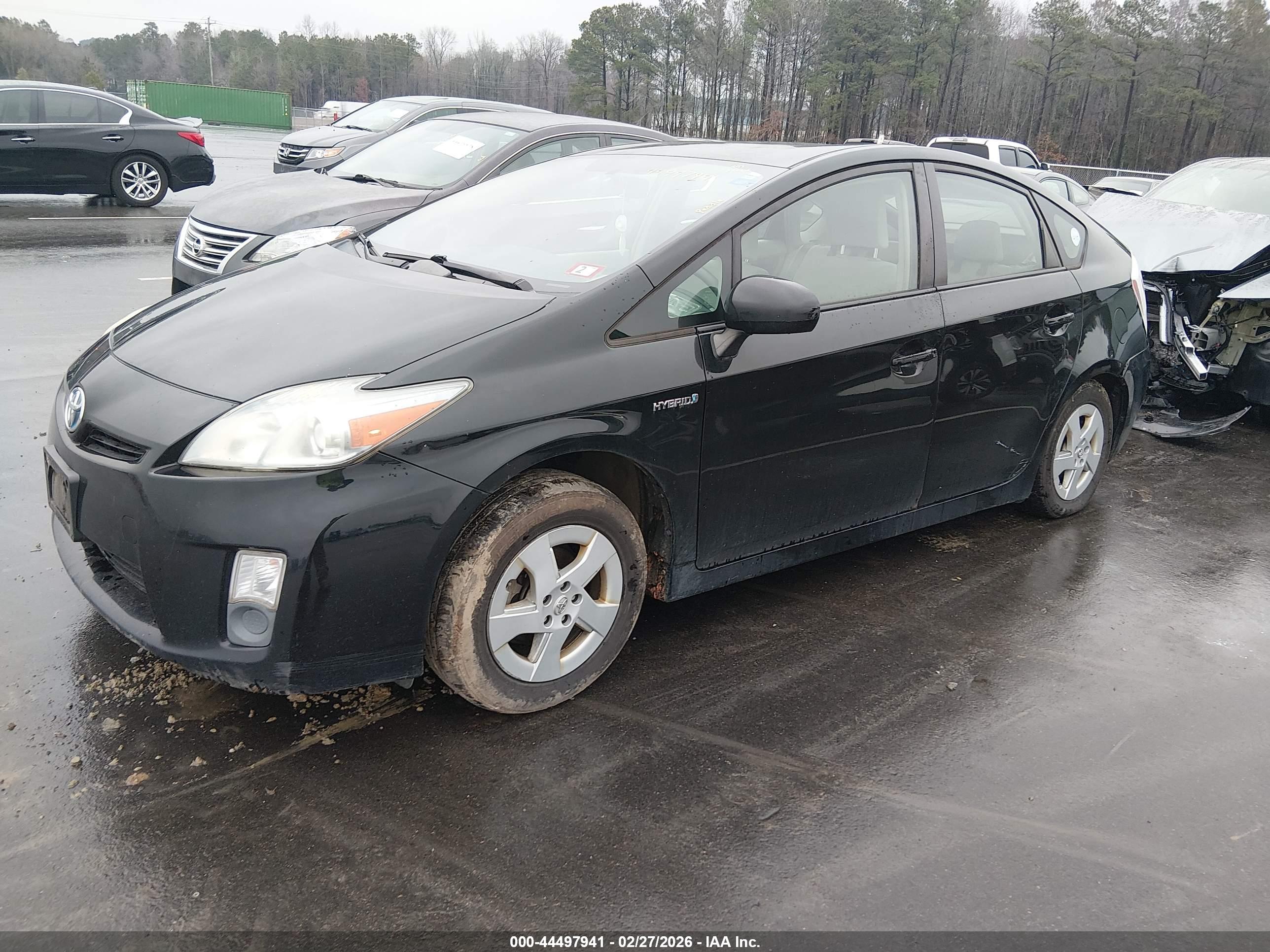 TOYOTA PRIUS image 2