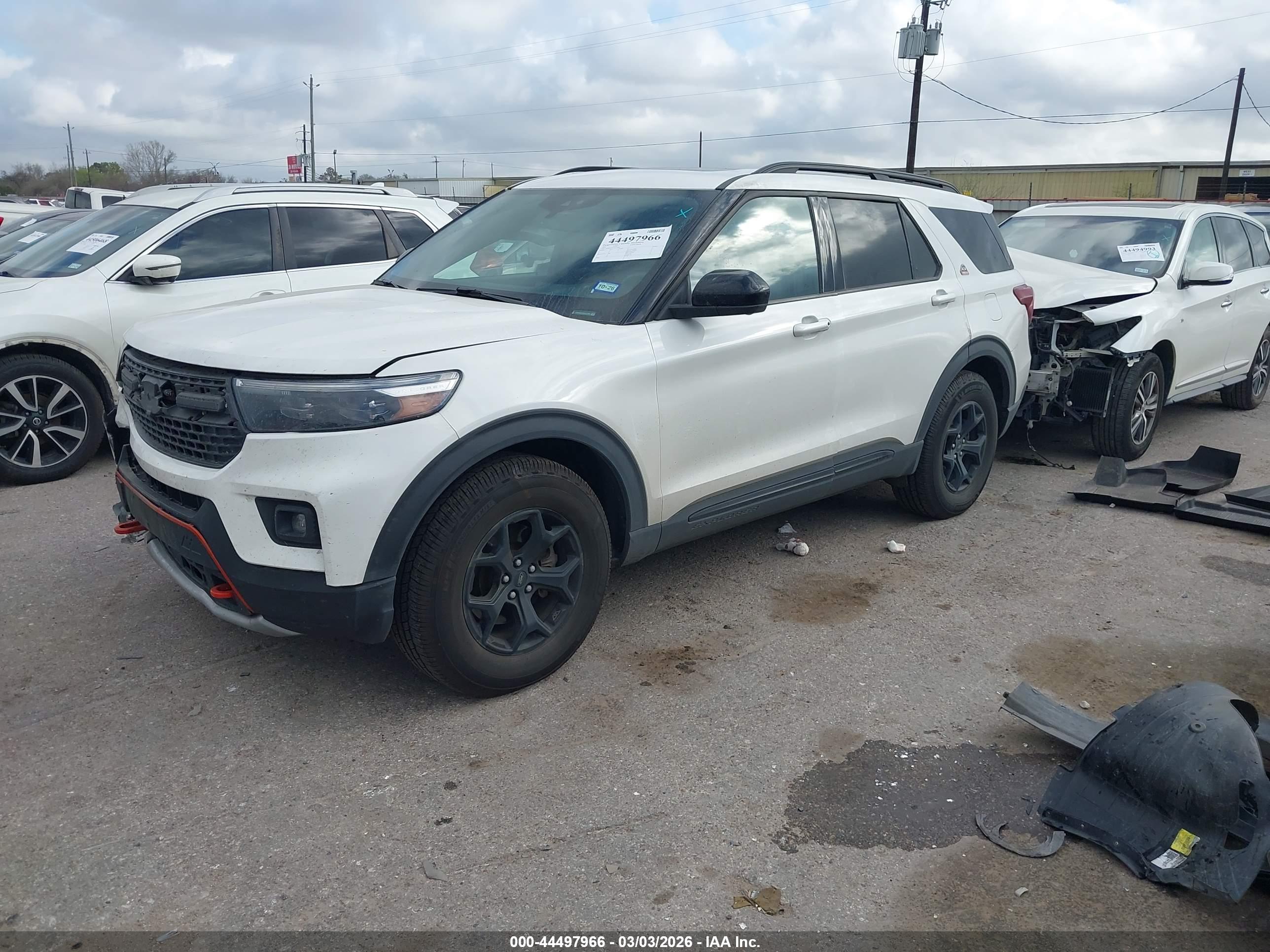 FORD EXPLORER image 2