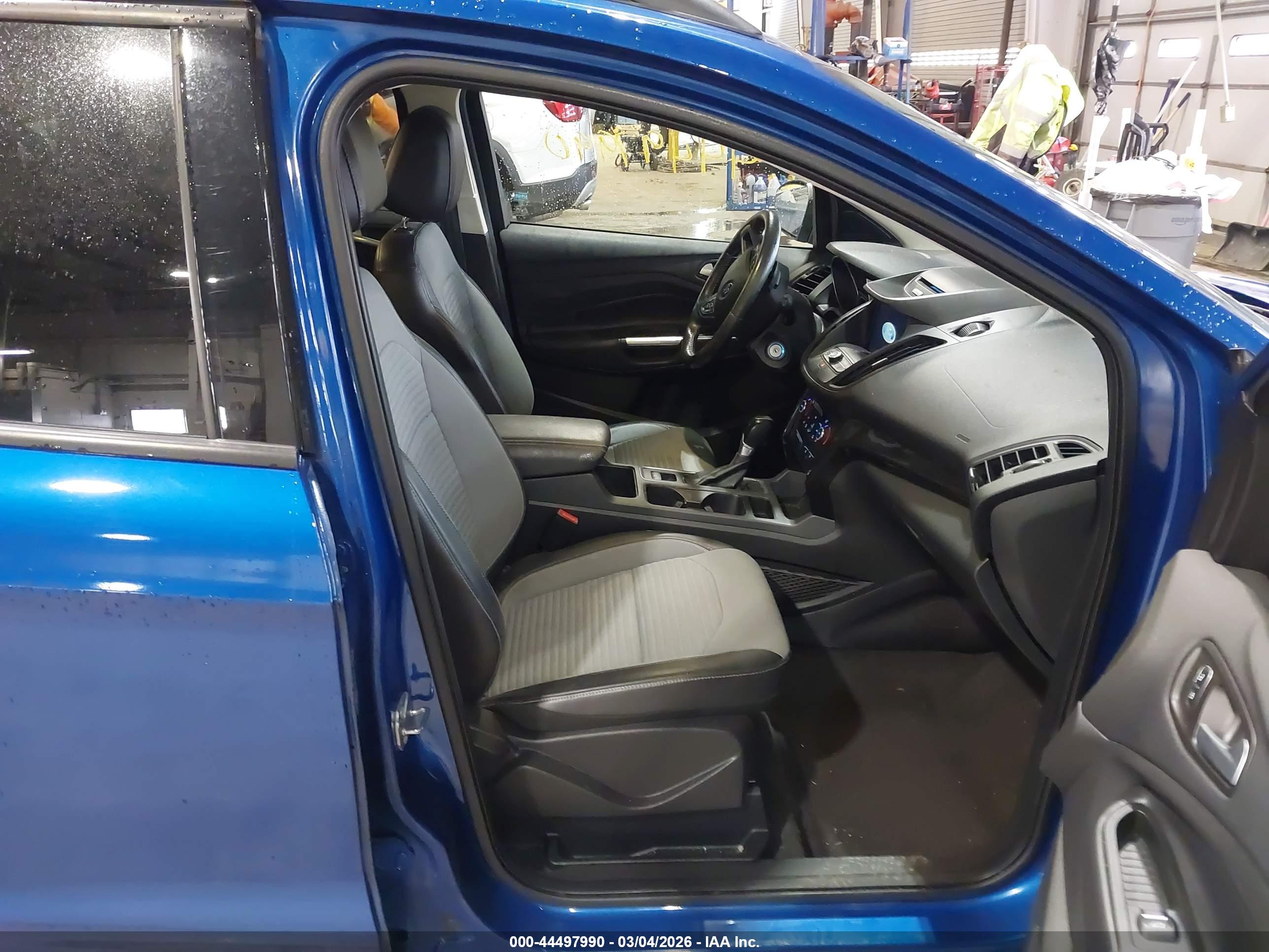FORD ESCAPE image 5