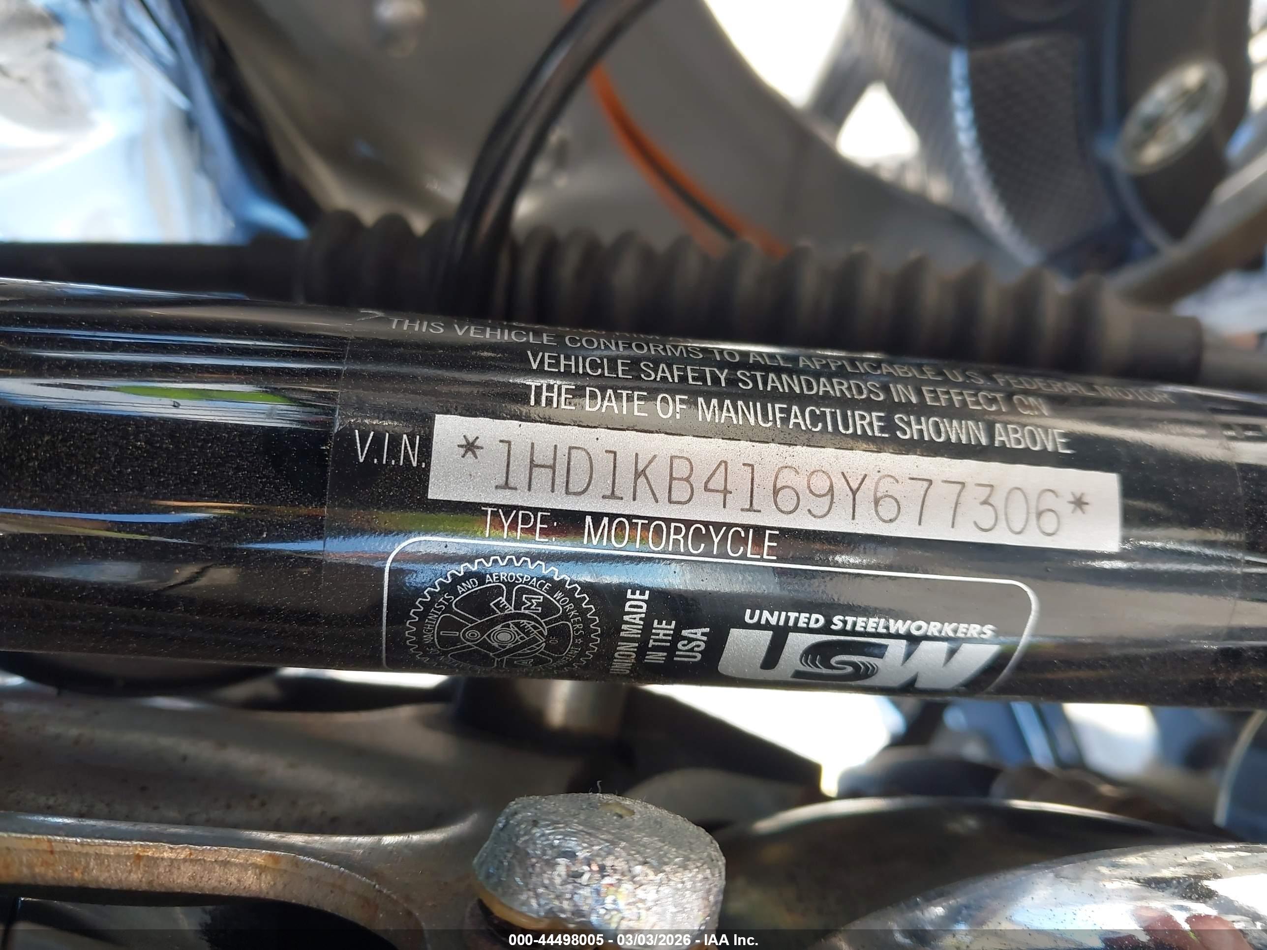 HARLEY-DAVIDSON FLHX image 10