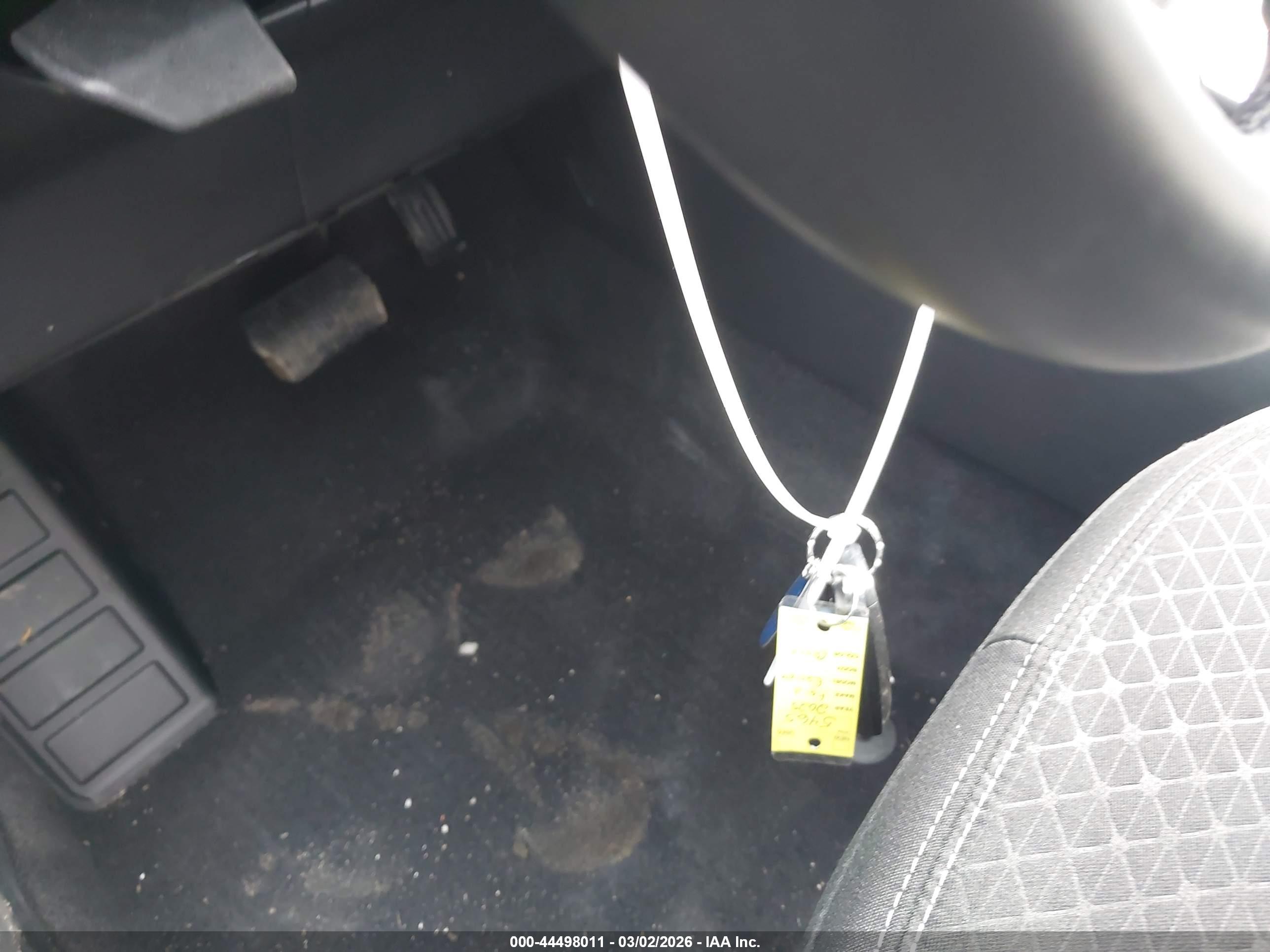 FORD ESCAPE image 11