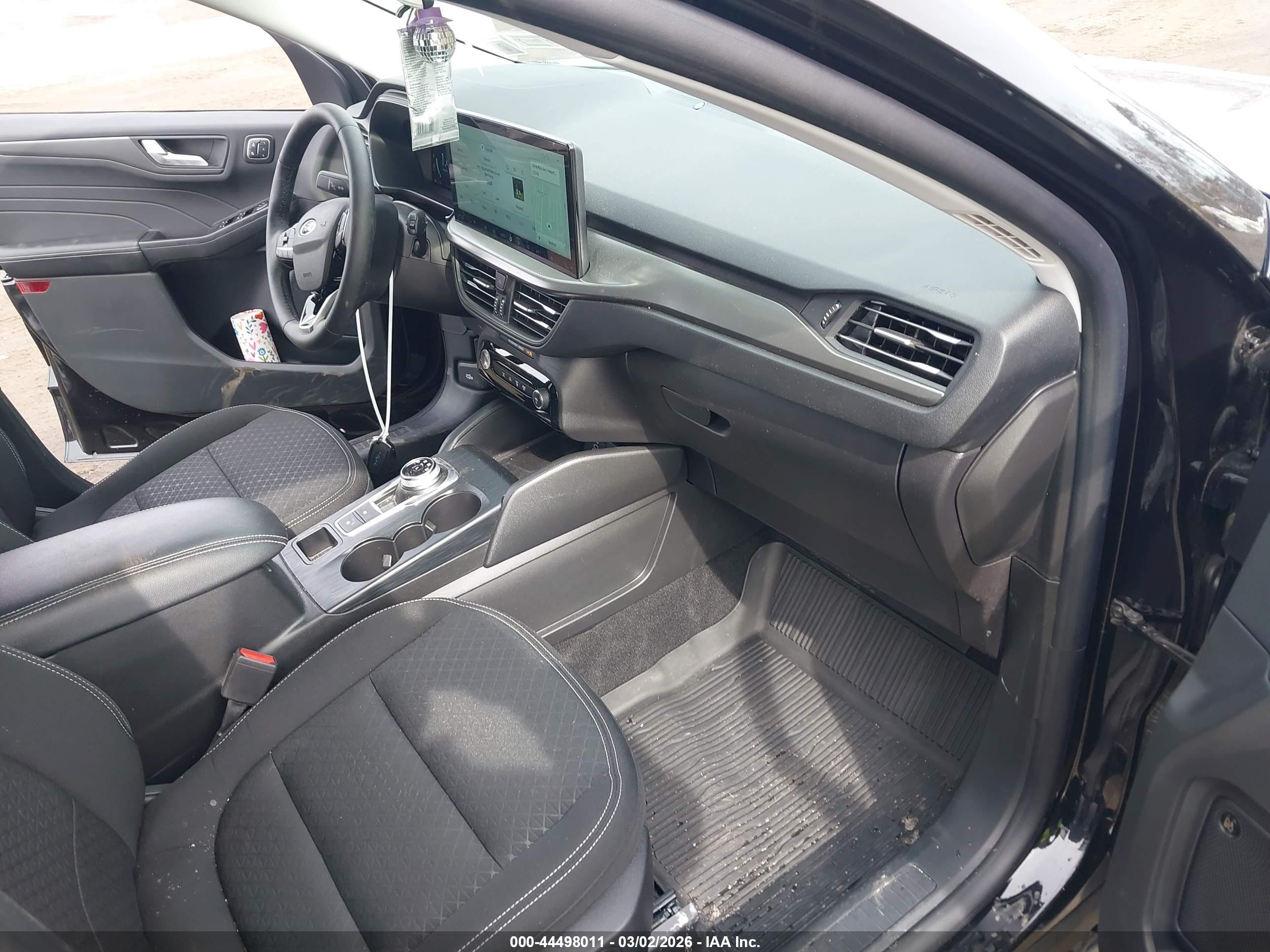 FORD ESCAPE image 5