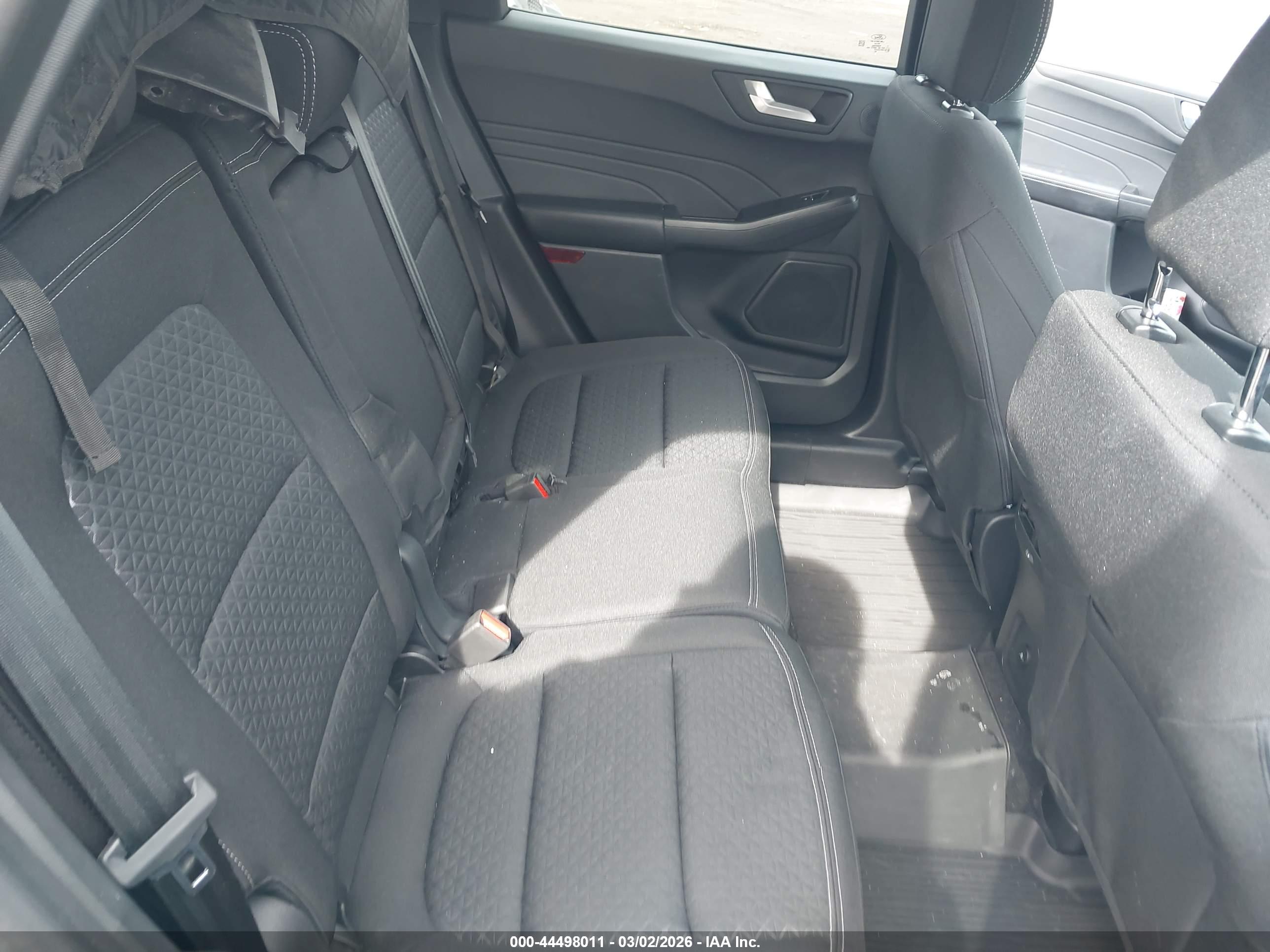FORD ESCAPE image 8