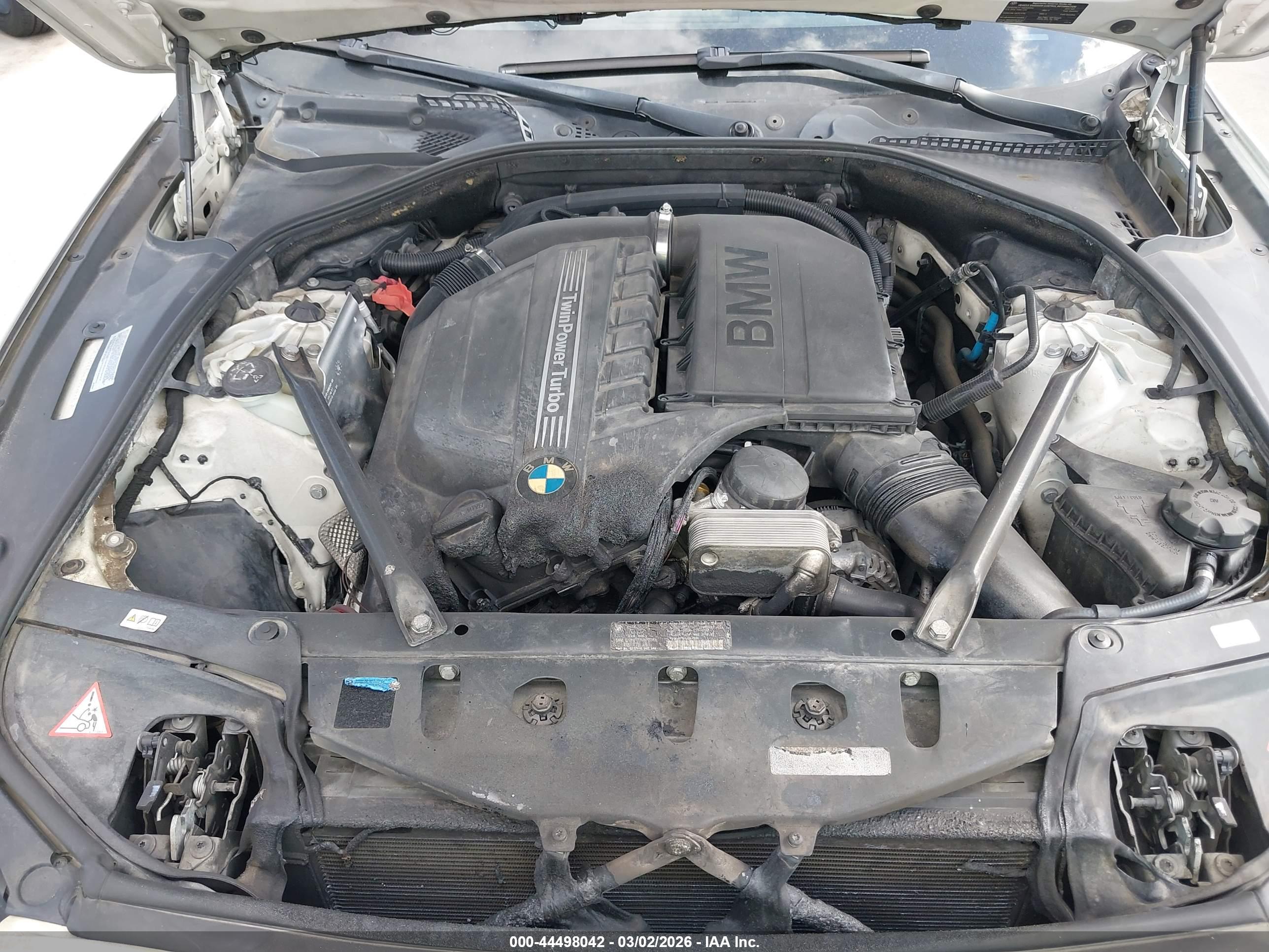 BMW 535I image 10