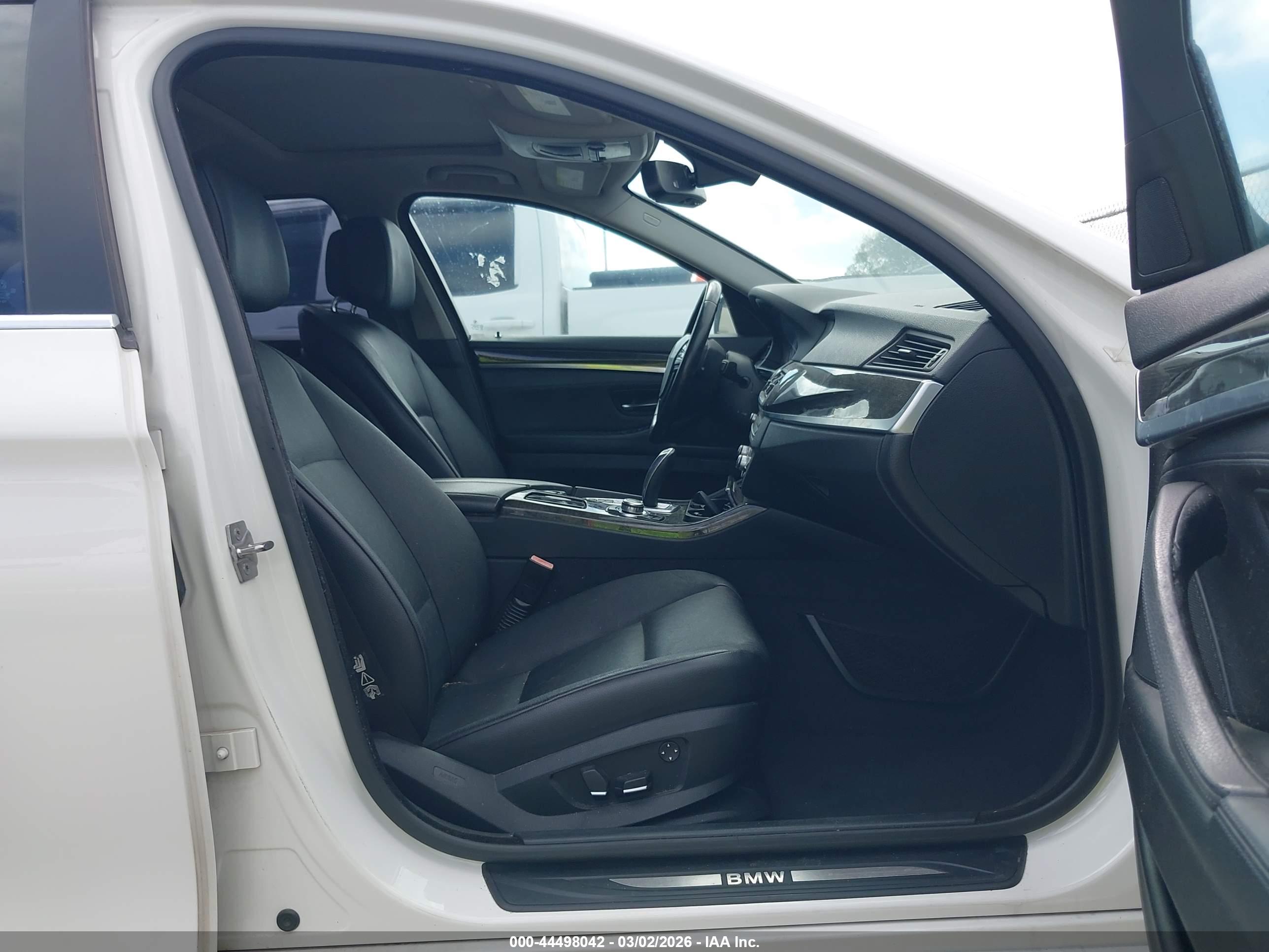 BMW 535I image 5