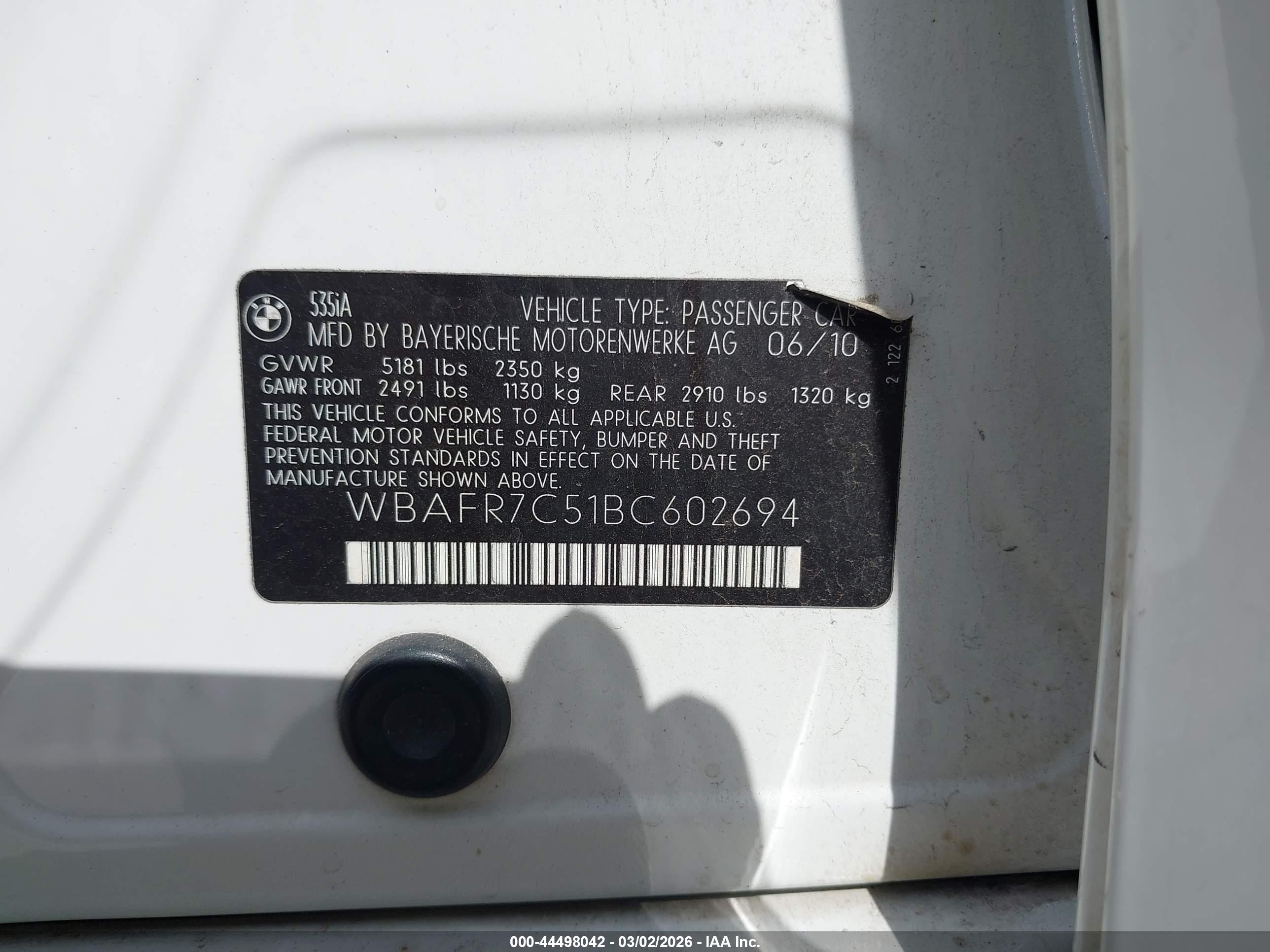 BMW 535I image 9
