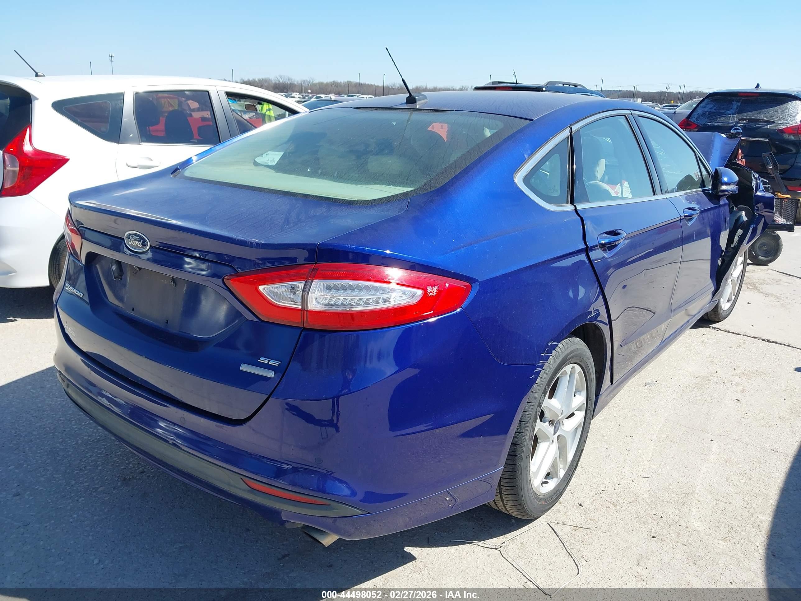 FORD FUSION image 4