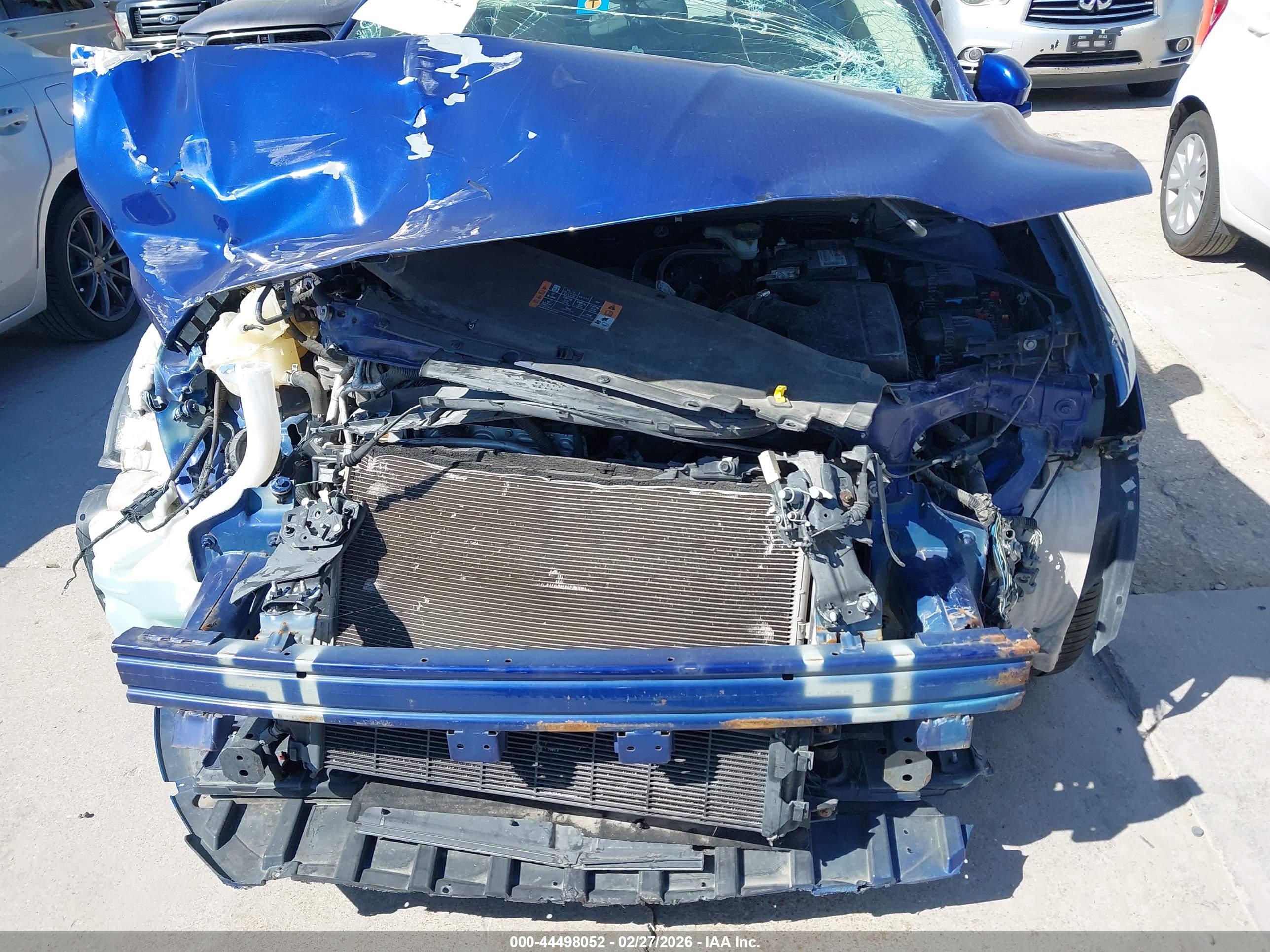 FORD FUSION image 6