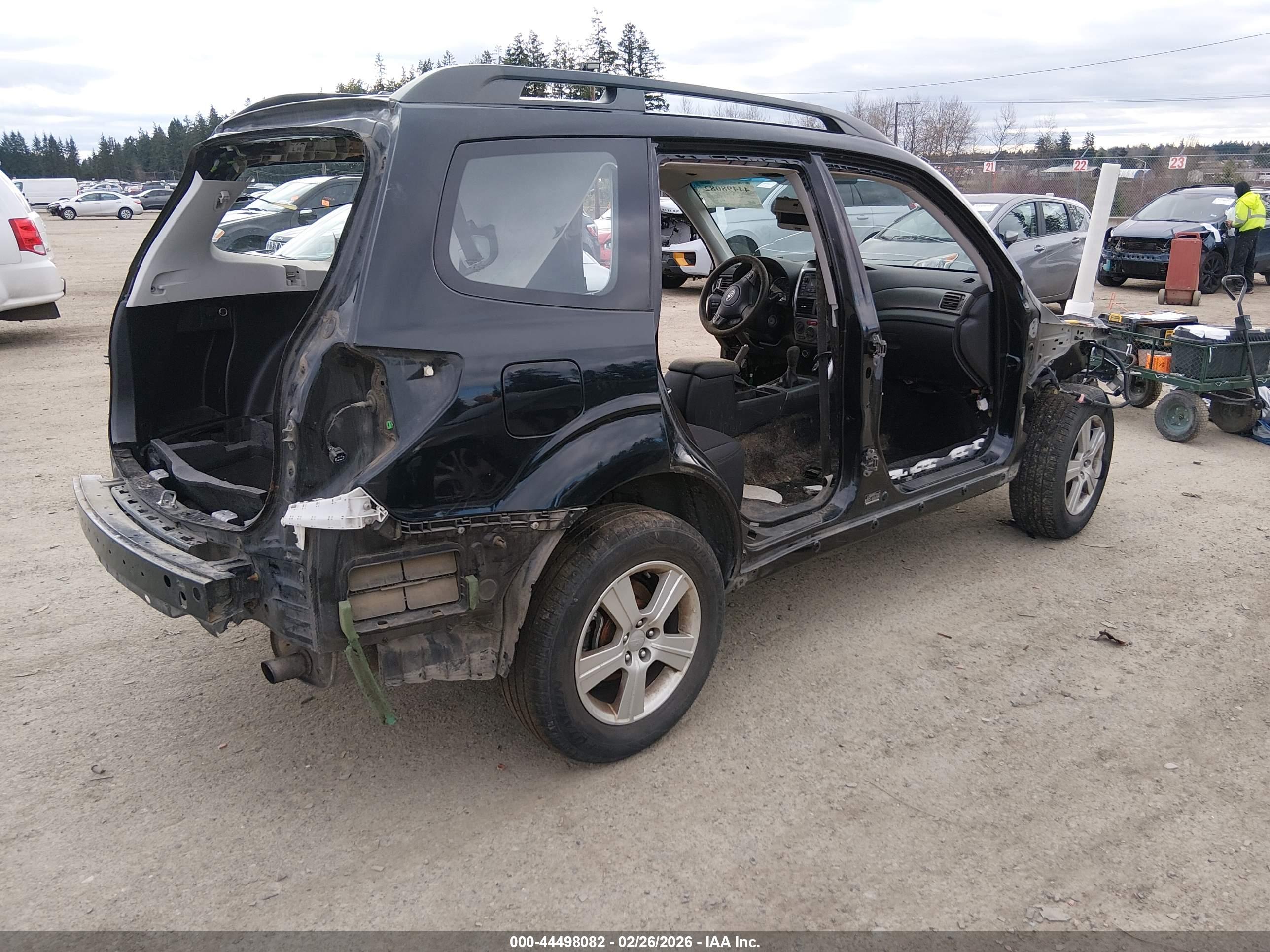 SUBARU FORESTER image 4