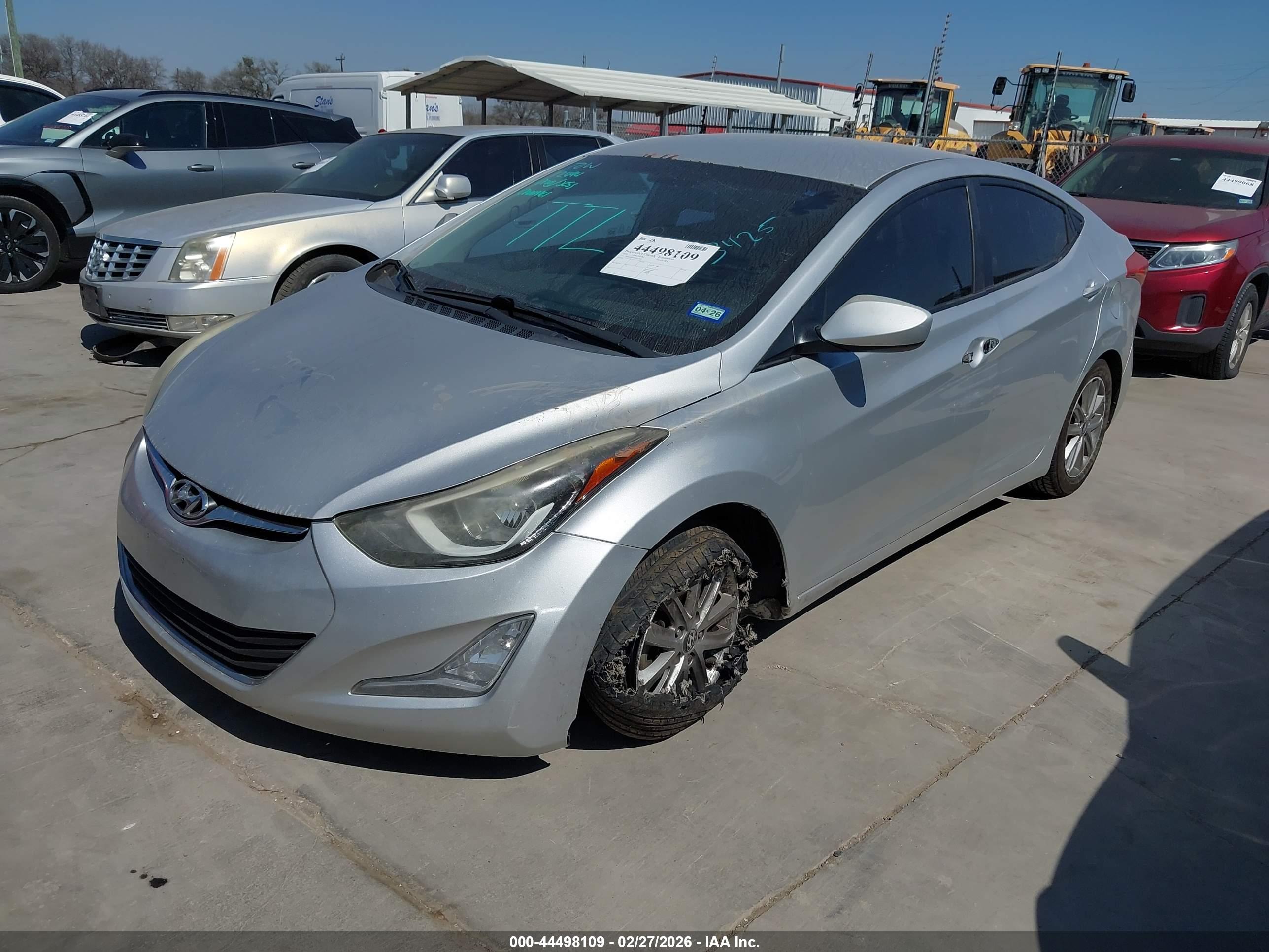 HYUNDAI ELANTRA image 2