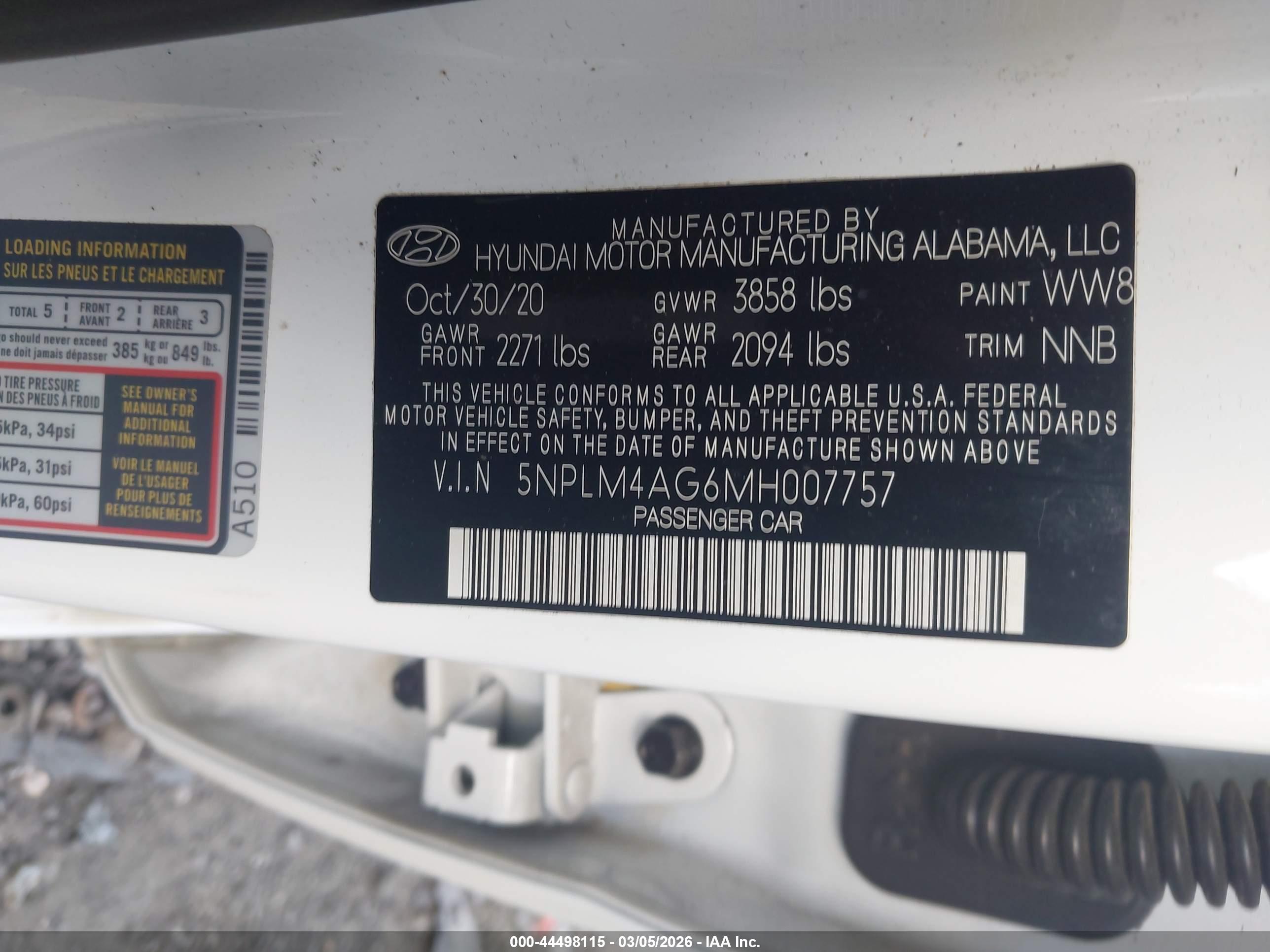 HYUNDAI ELANTRA image 9