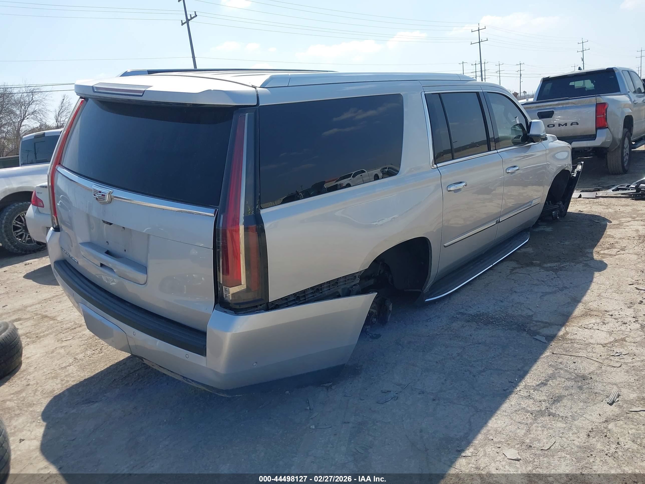 CADILLAC ESCALADE image 4