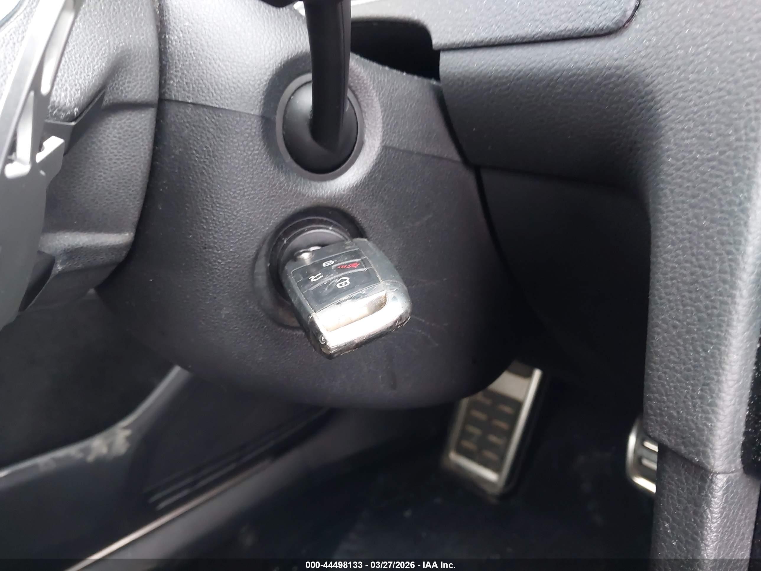 VOLKSWAGEN GOLF image 11