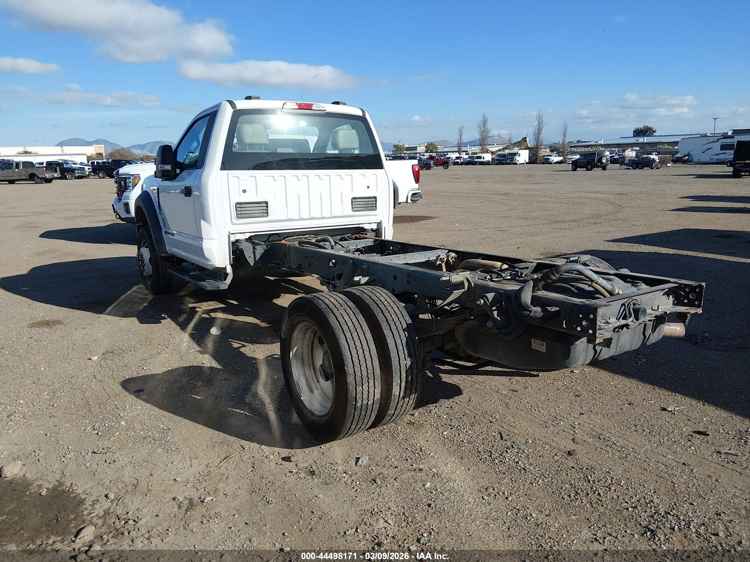 FORD F-450 image 3