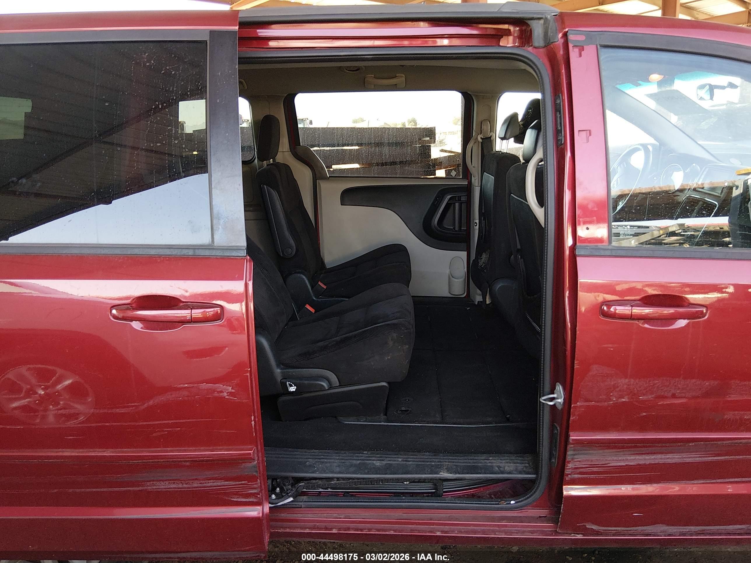 DODGE GRAND image 8