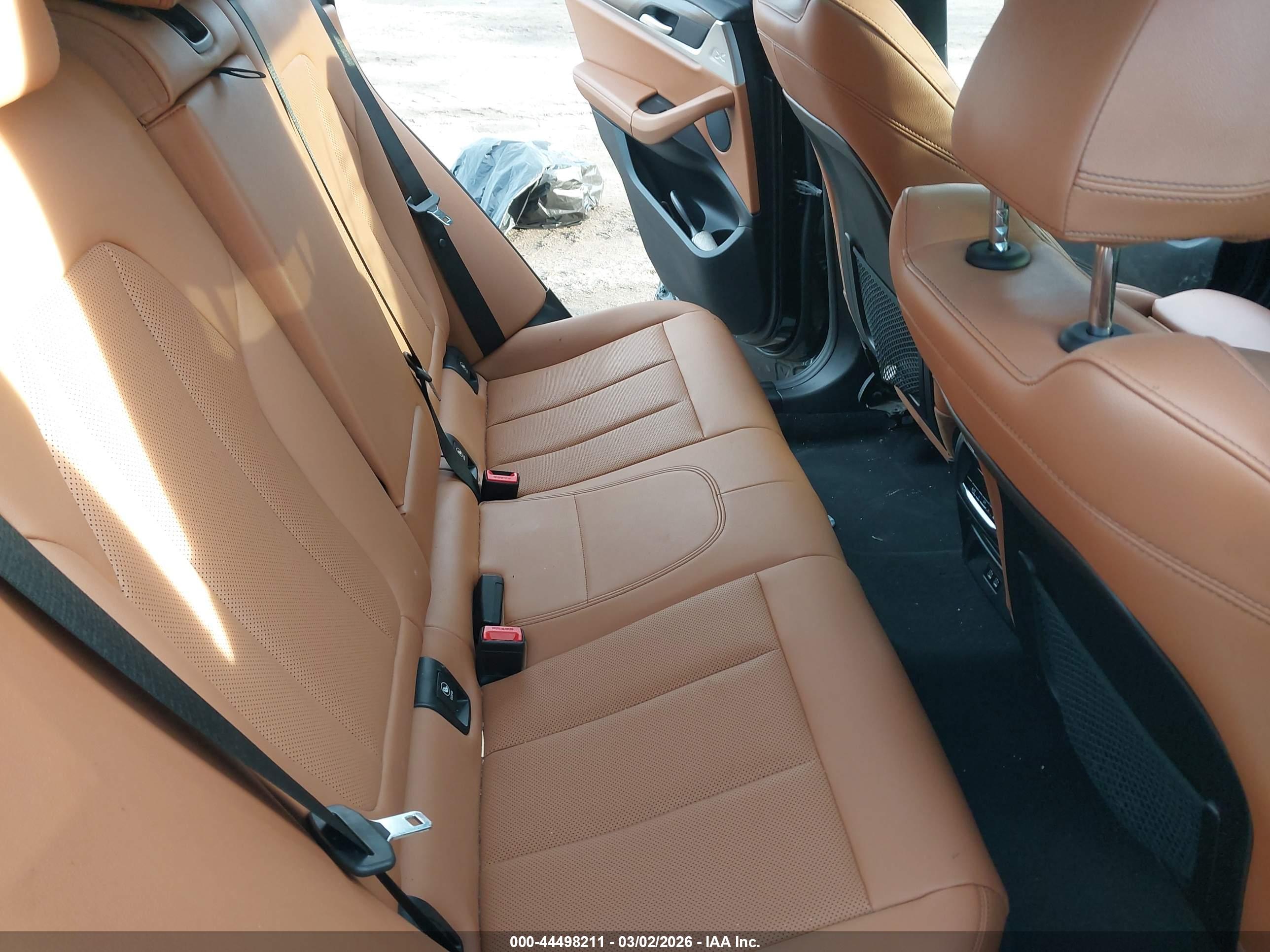 BMW X4 image 8