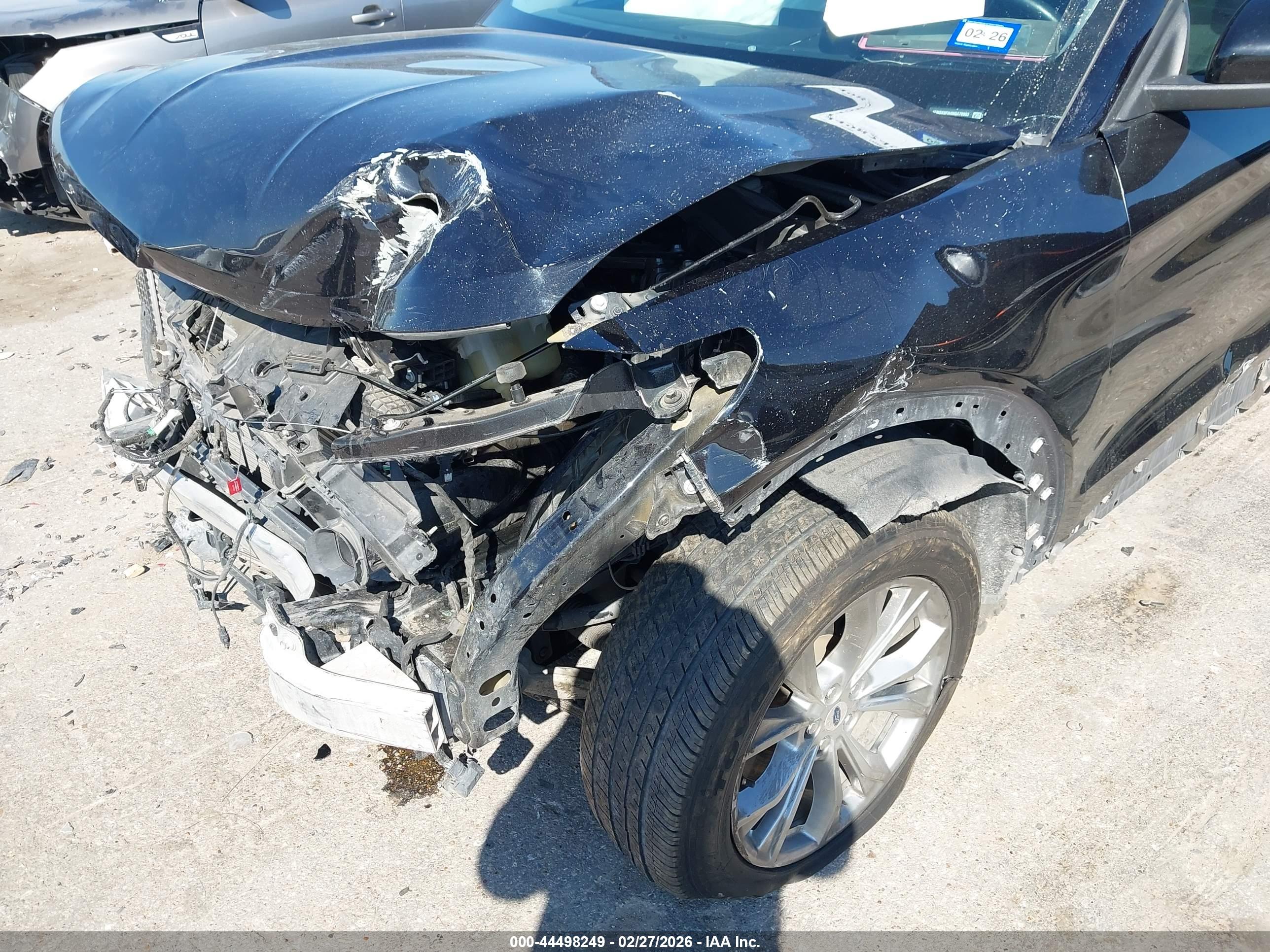 FORD EXPLORER image 6