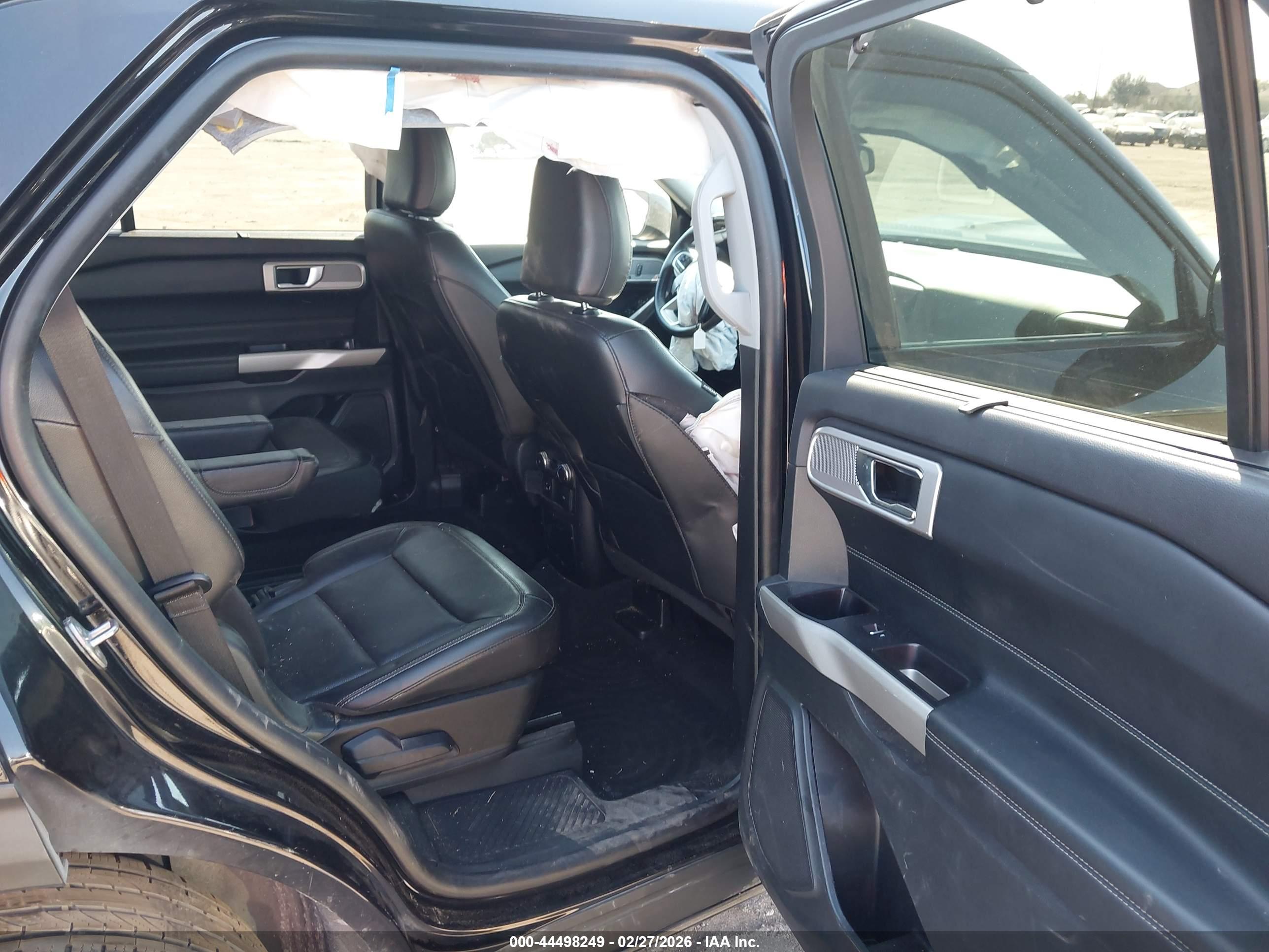 FORD EXPLORER image 8
