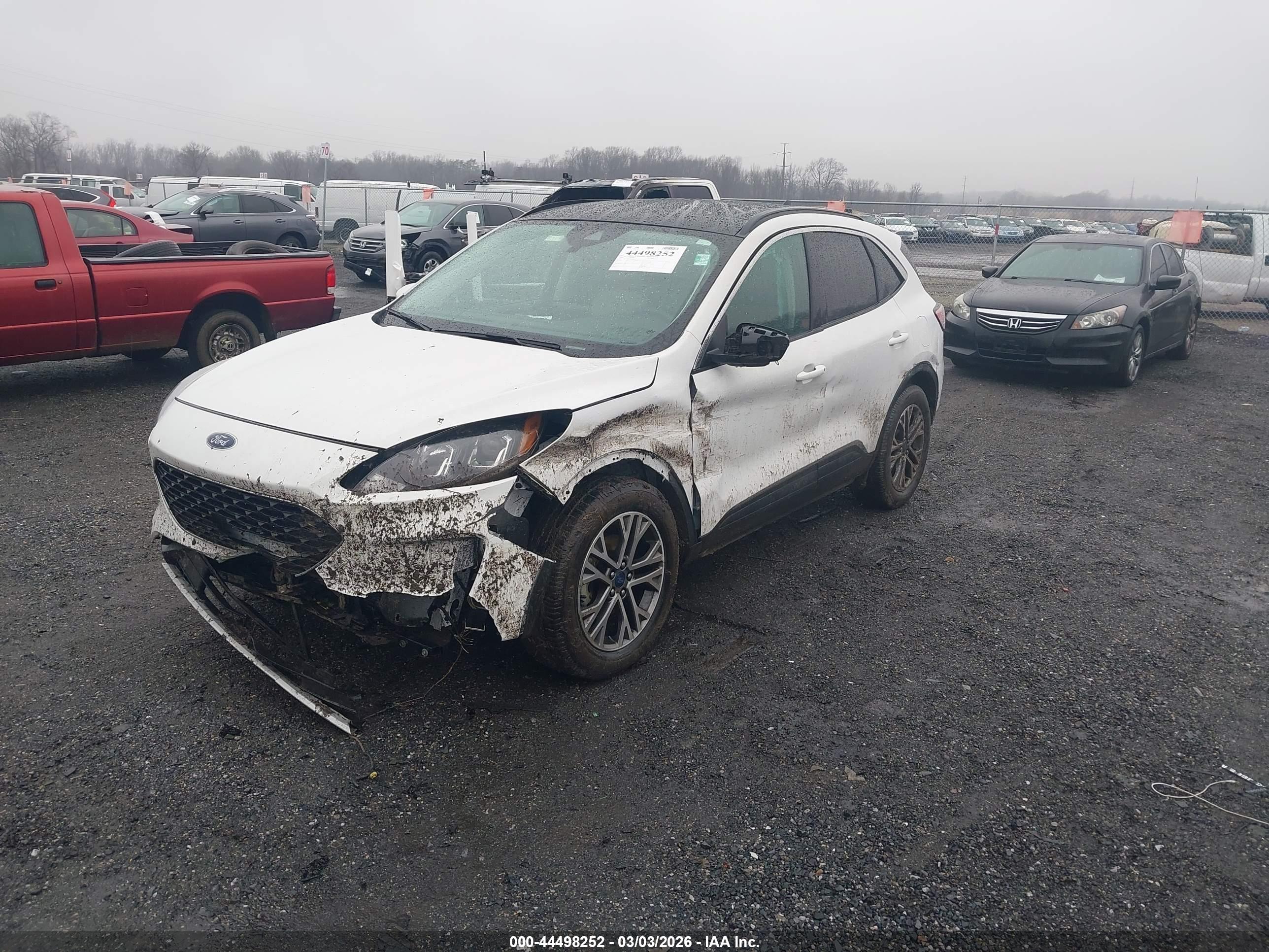 FORD ESCAPE image 2
