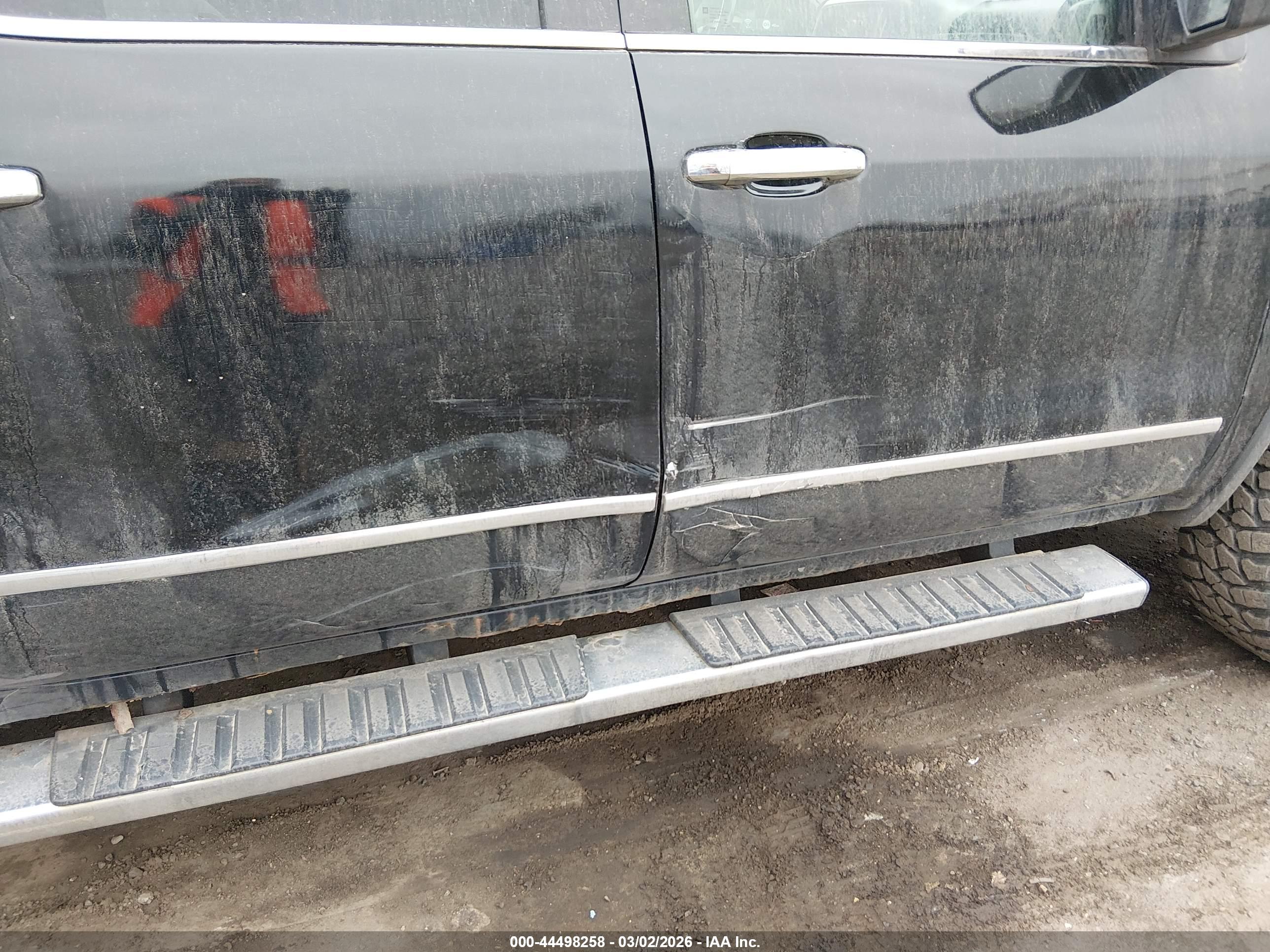 GMC SIERRA image 6