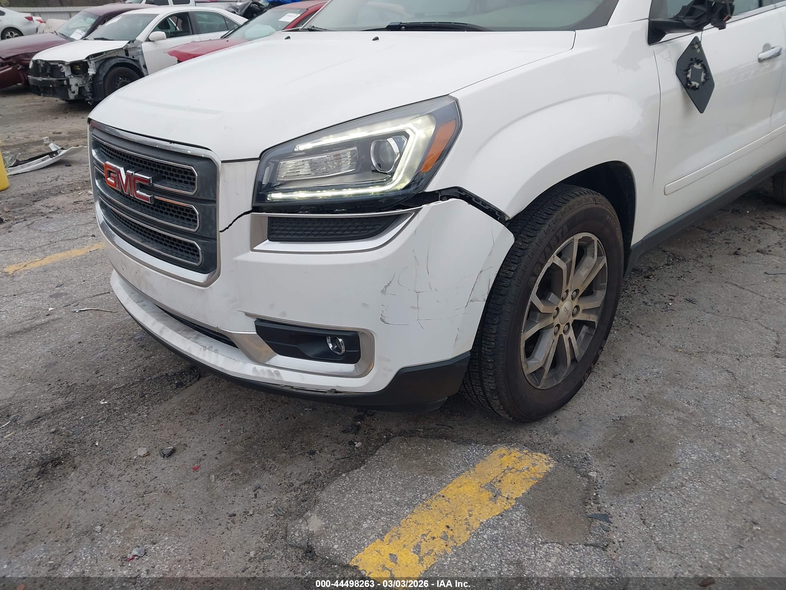 GMC ACADIA image 6
