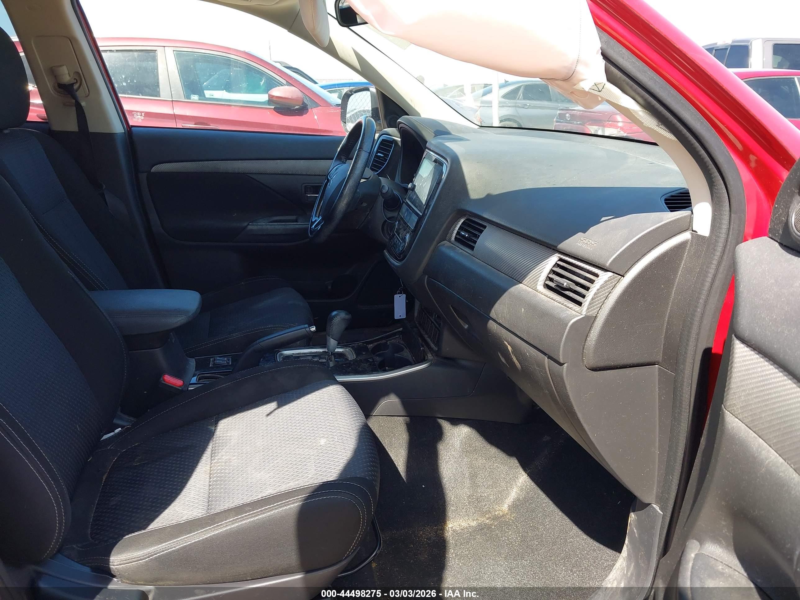 MITSUBISHI OUTLANDER image 5