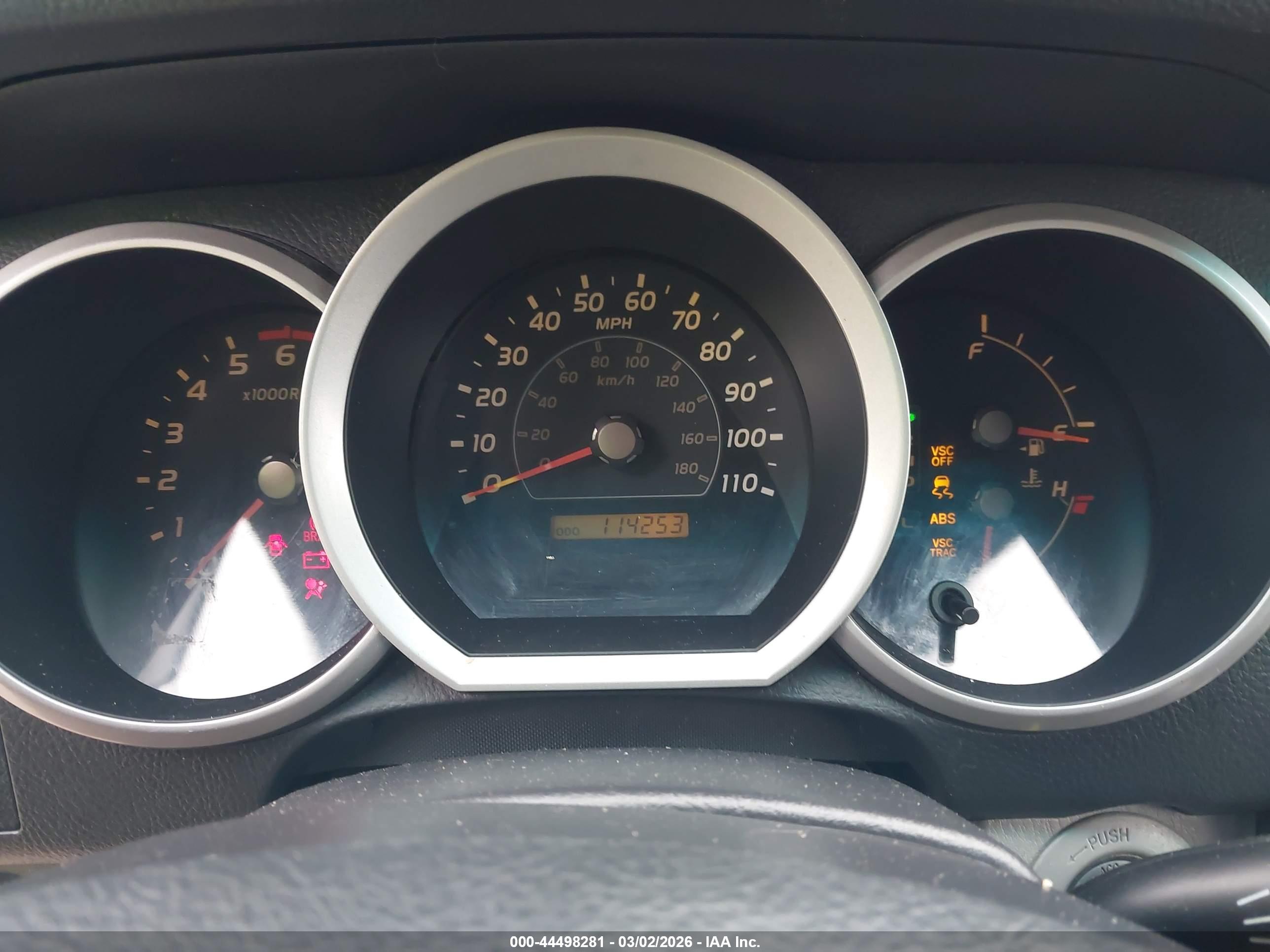 TOYOTA 4RUNNER image 7