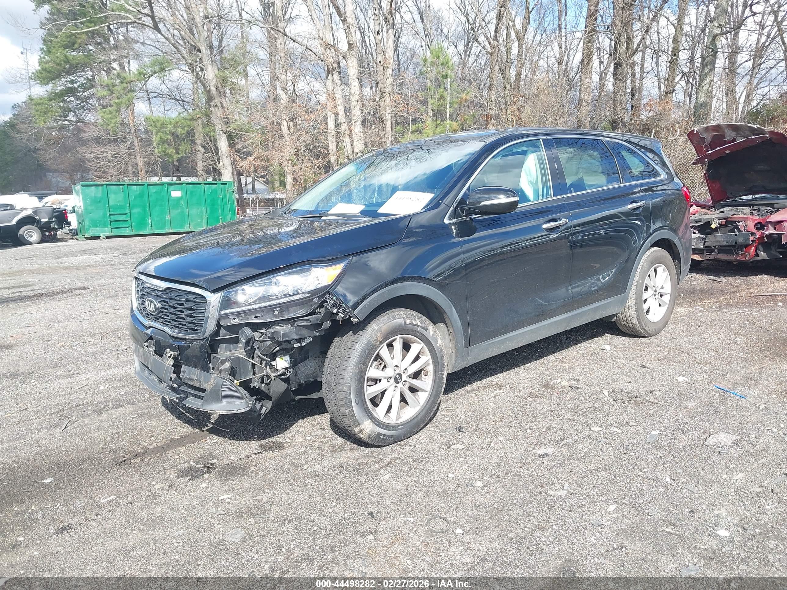 KIA SORENTO image 2