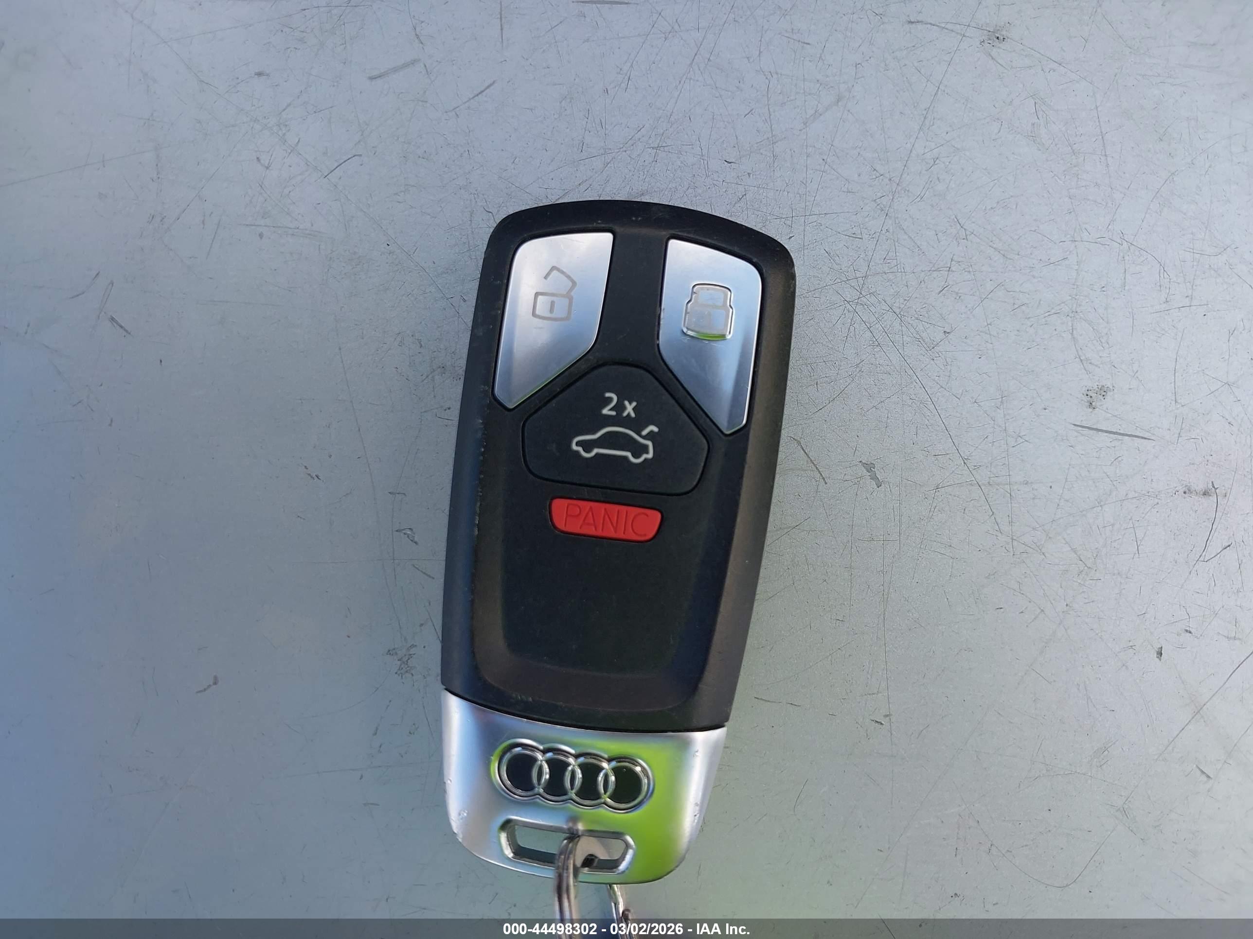 AUDI A4 image 11