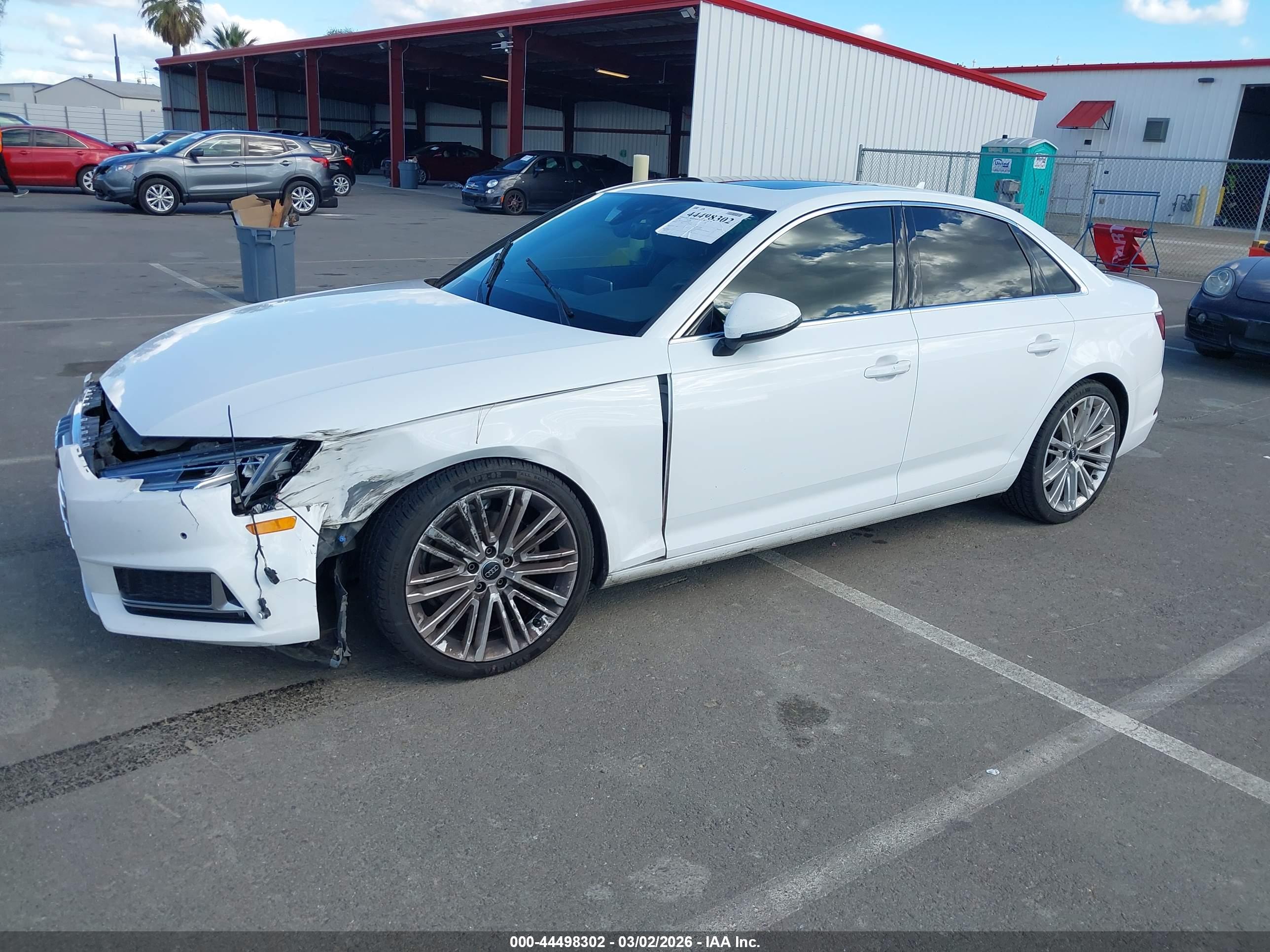 AUDI A4 image 2