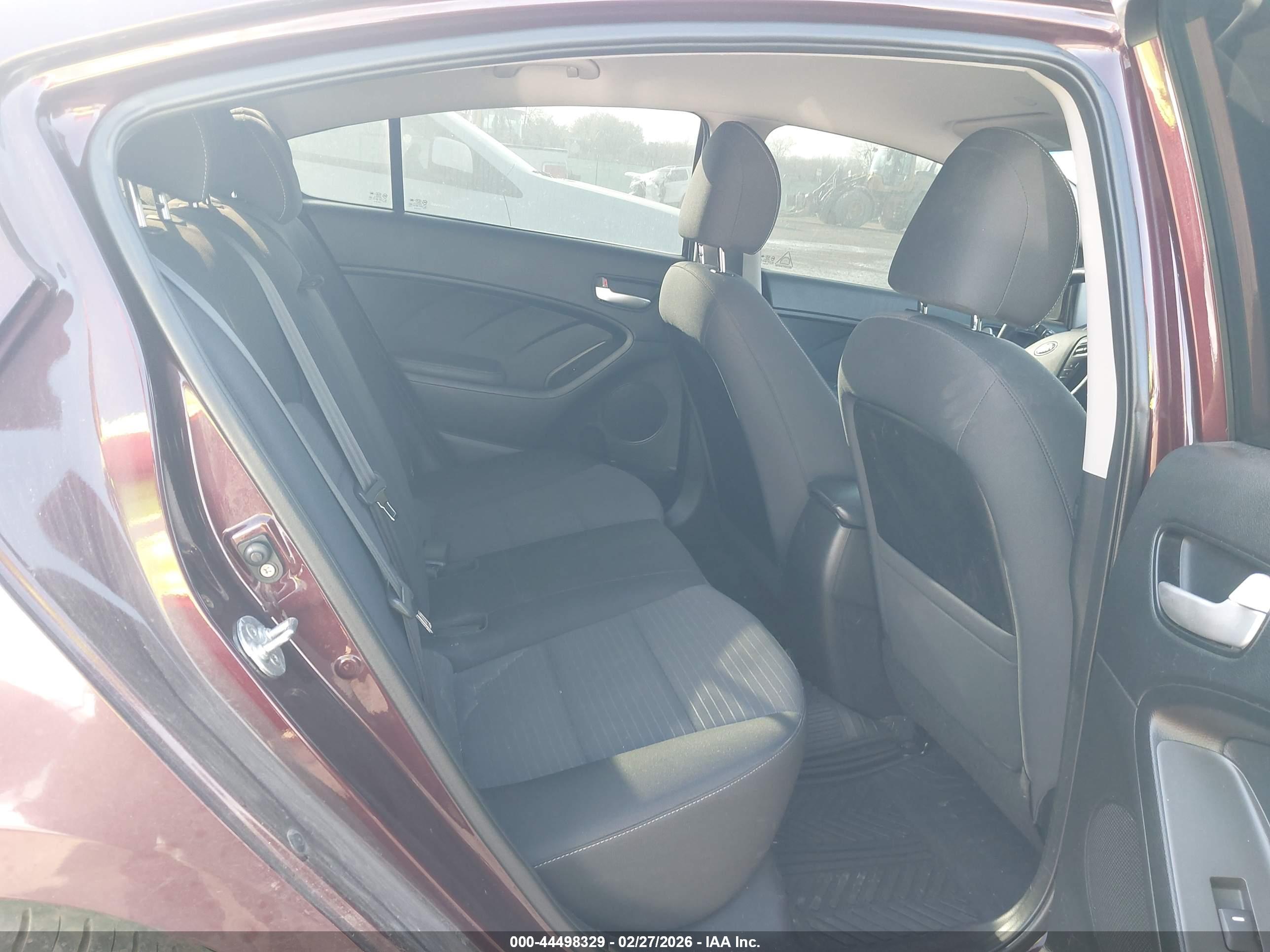 KIA FORTE image 8