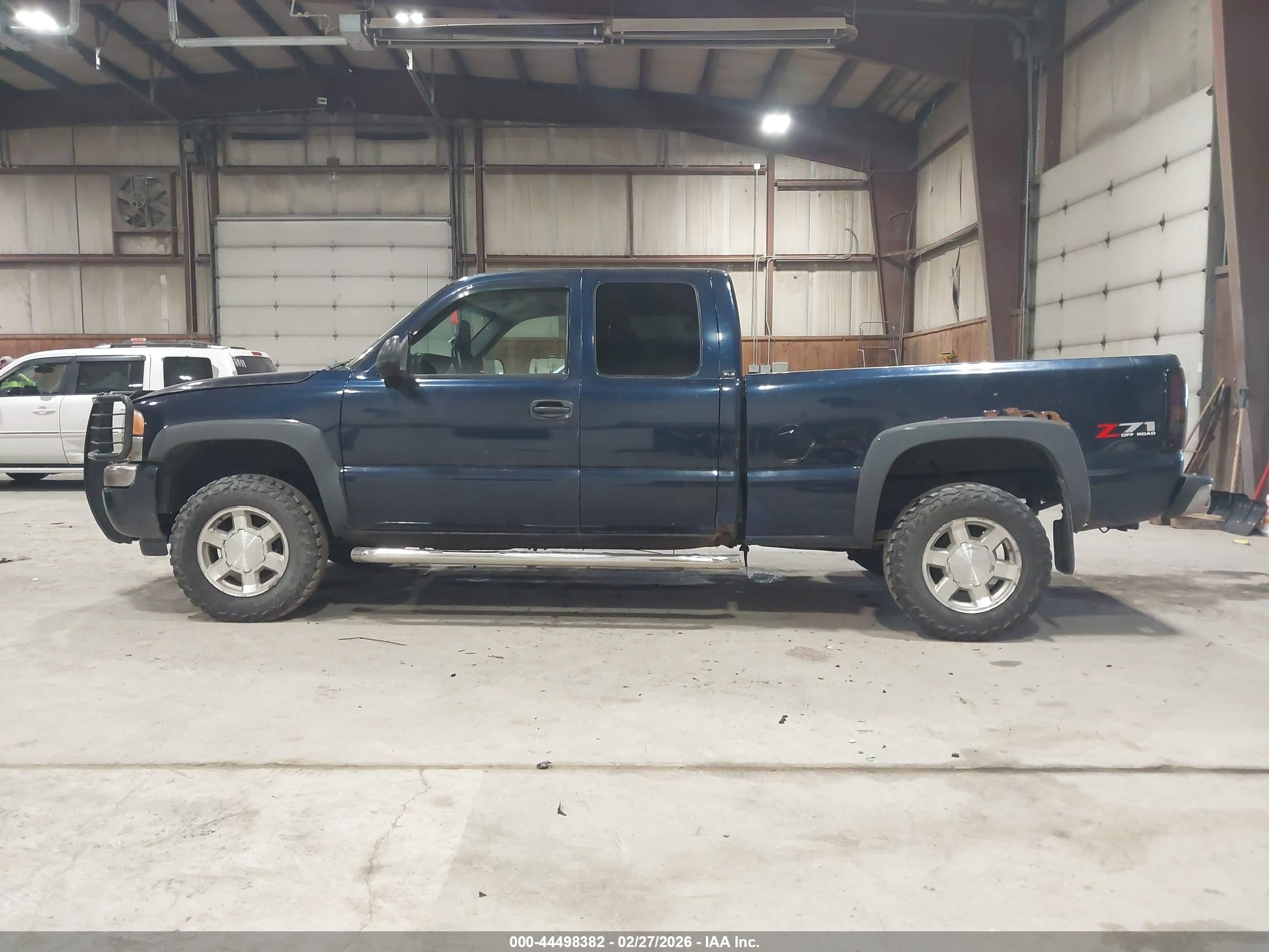 GMC SIERRA image 6