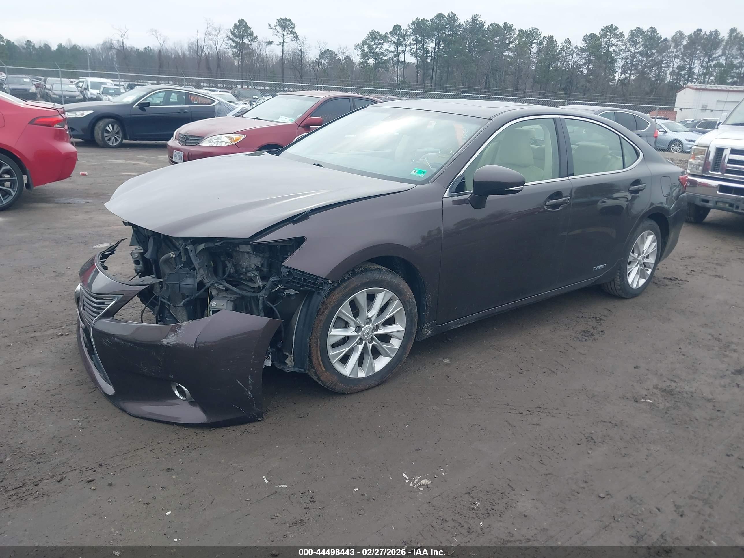 LEXUS ES image 2