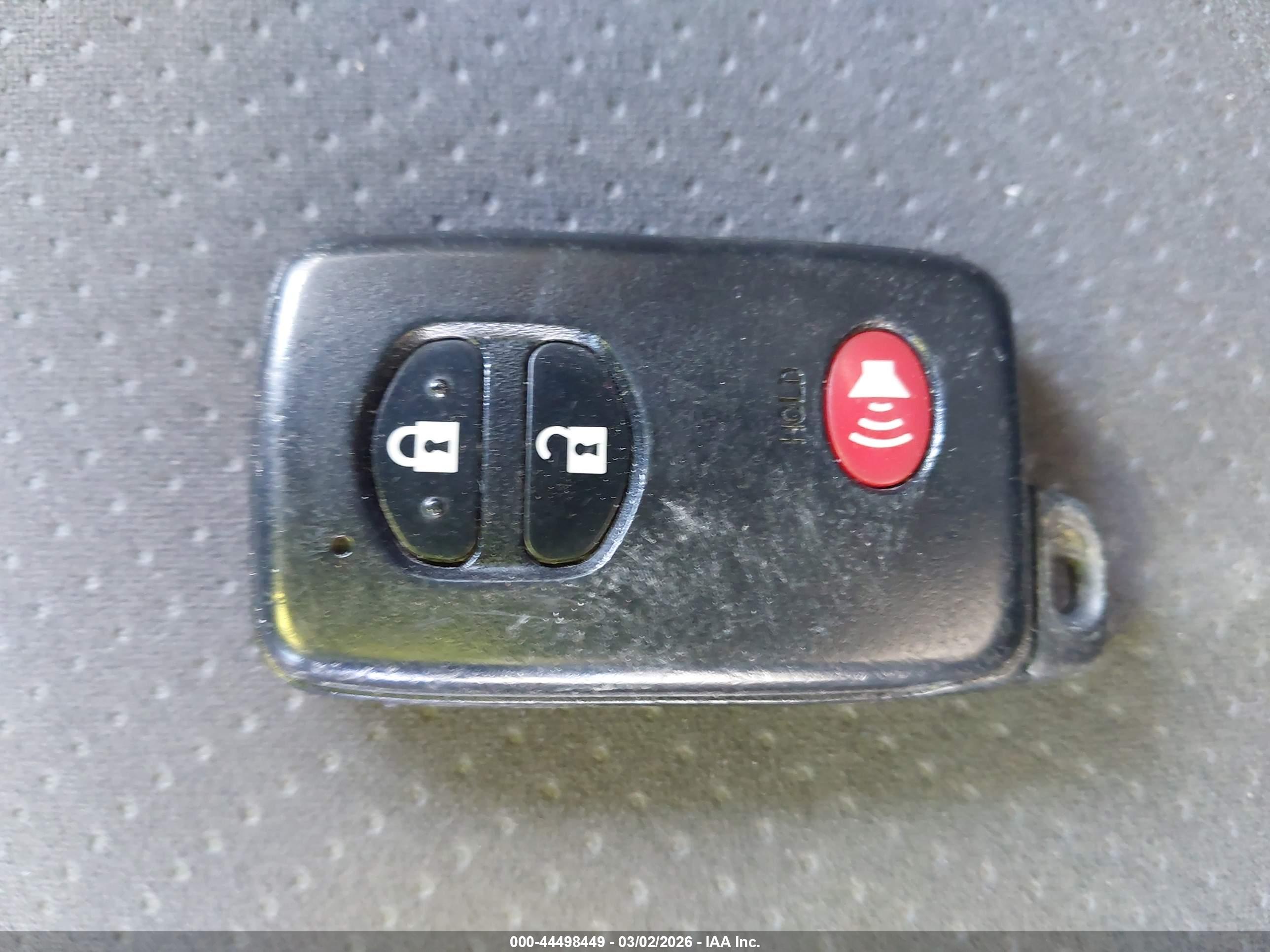 TOYOTA PRIUS image 11