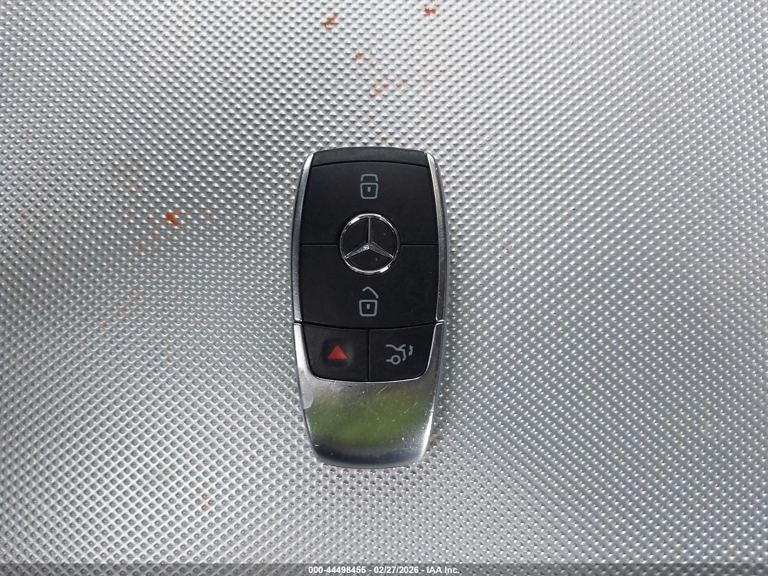 MERCEDES-BENZ GLA image 11