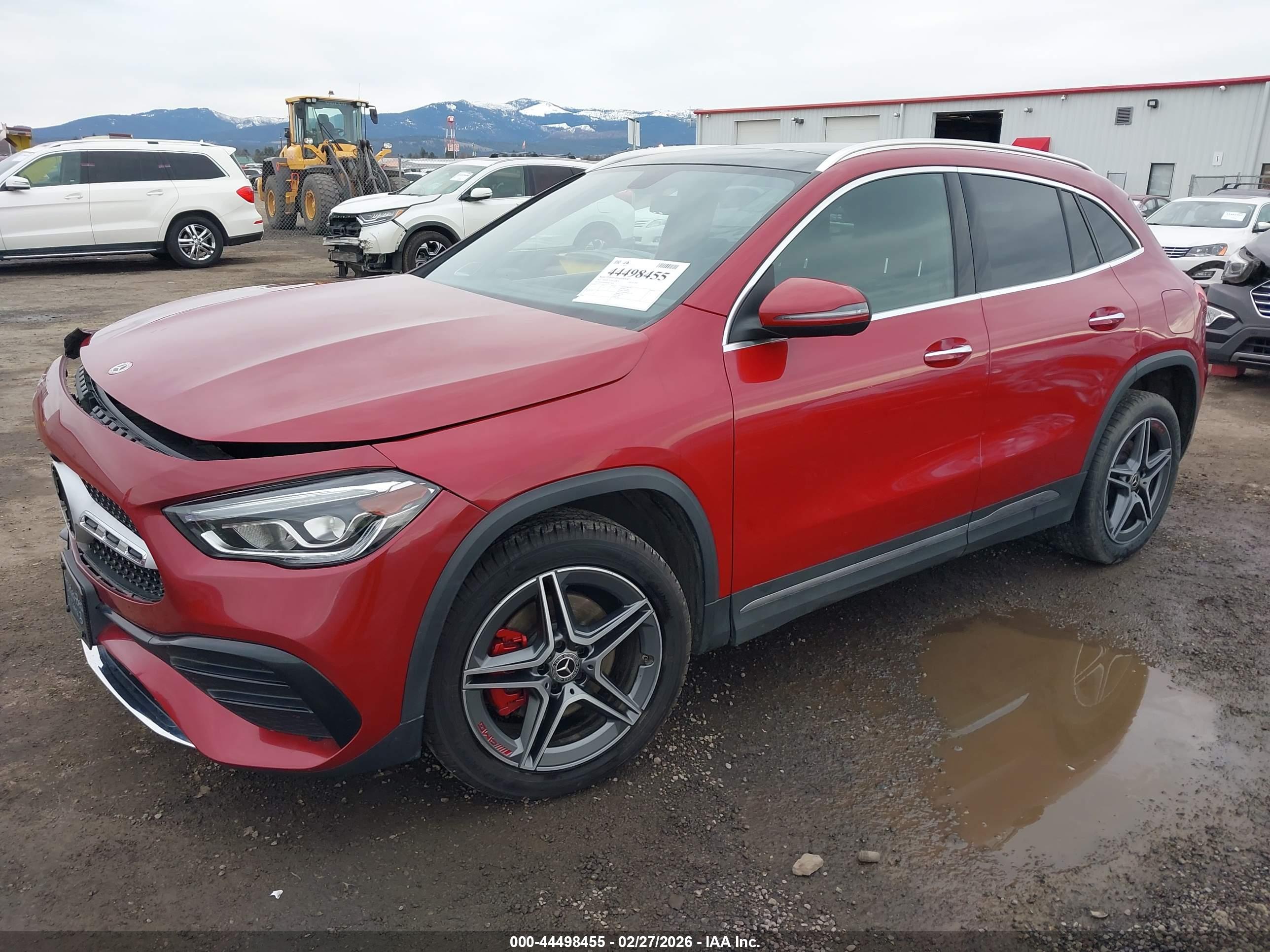 MERCEDES-BENZ GLA image 2