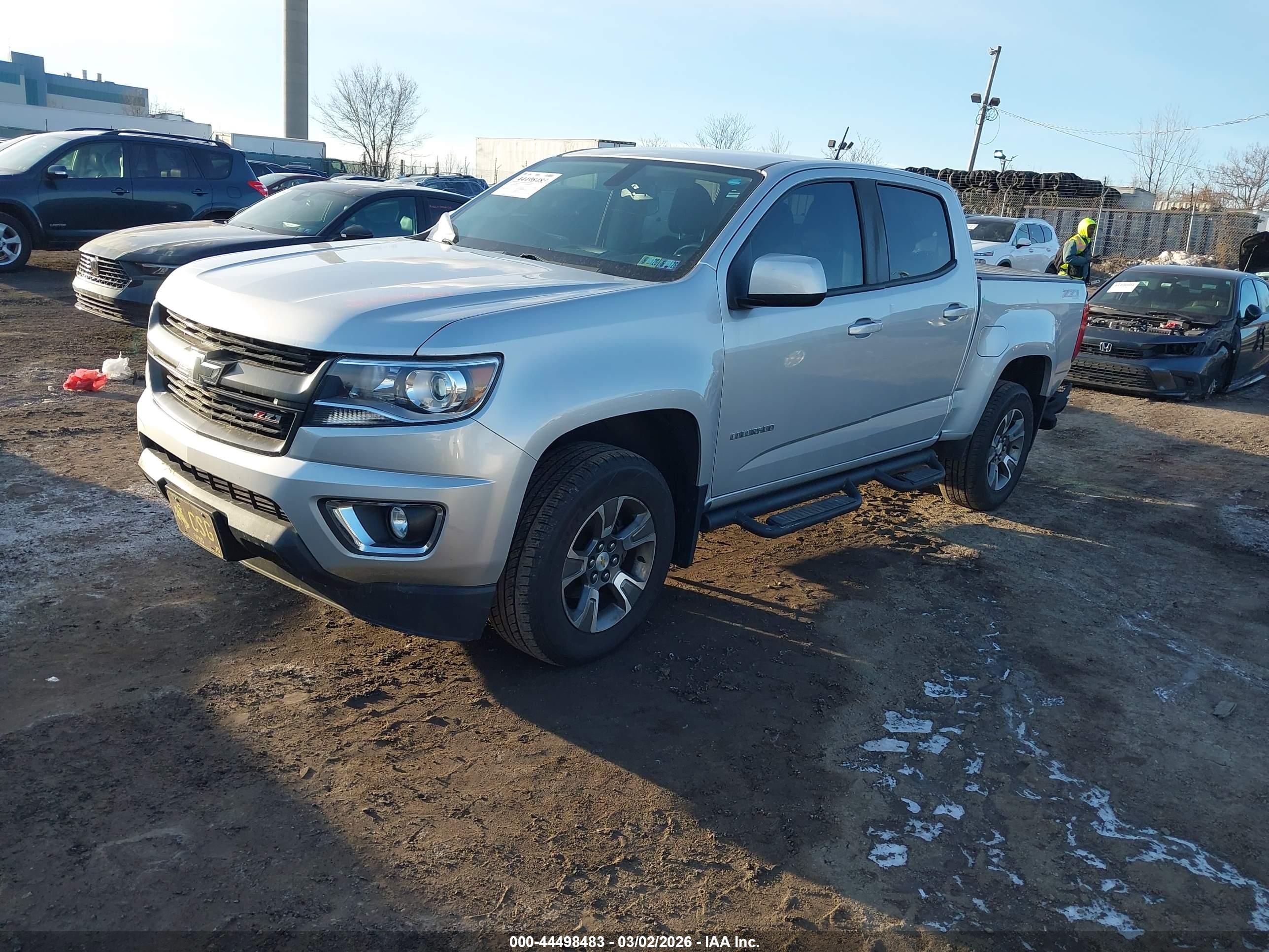 CHEVROLET COLORADO image 2