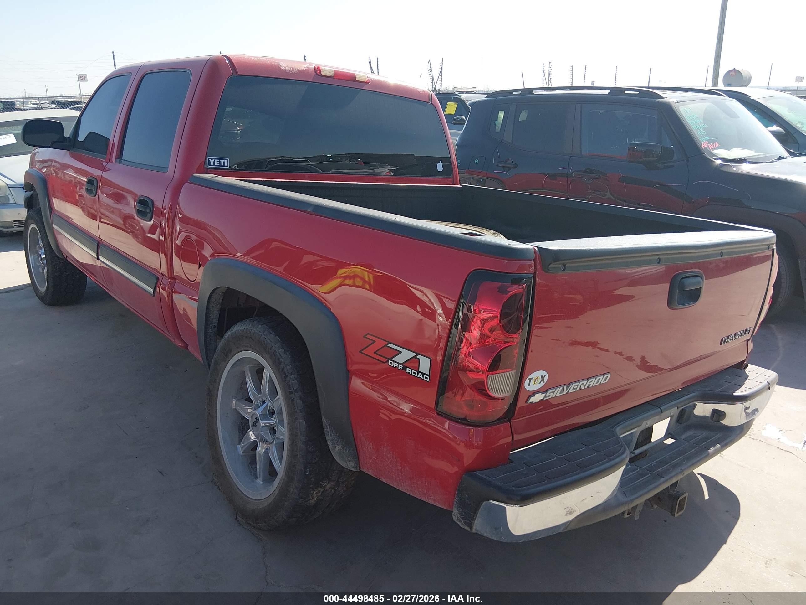 CHEVROLET SILVERADO image 3