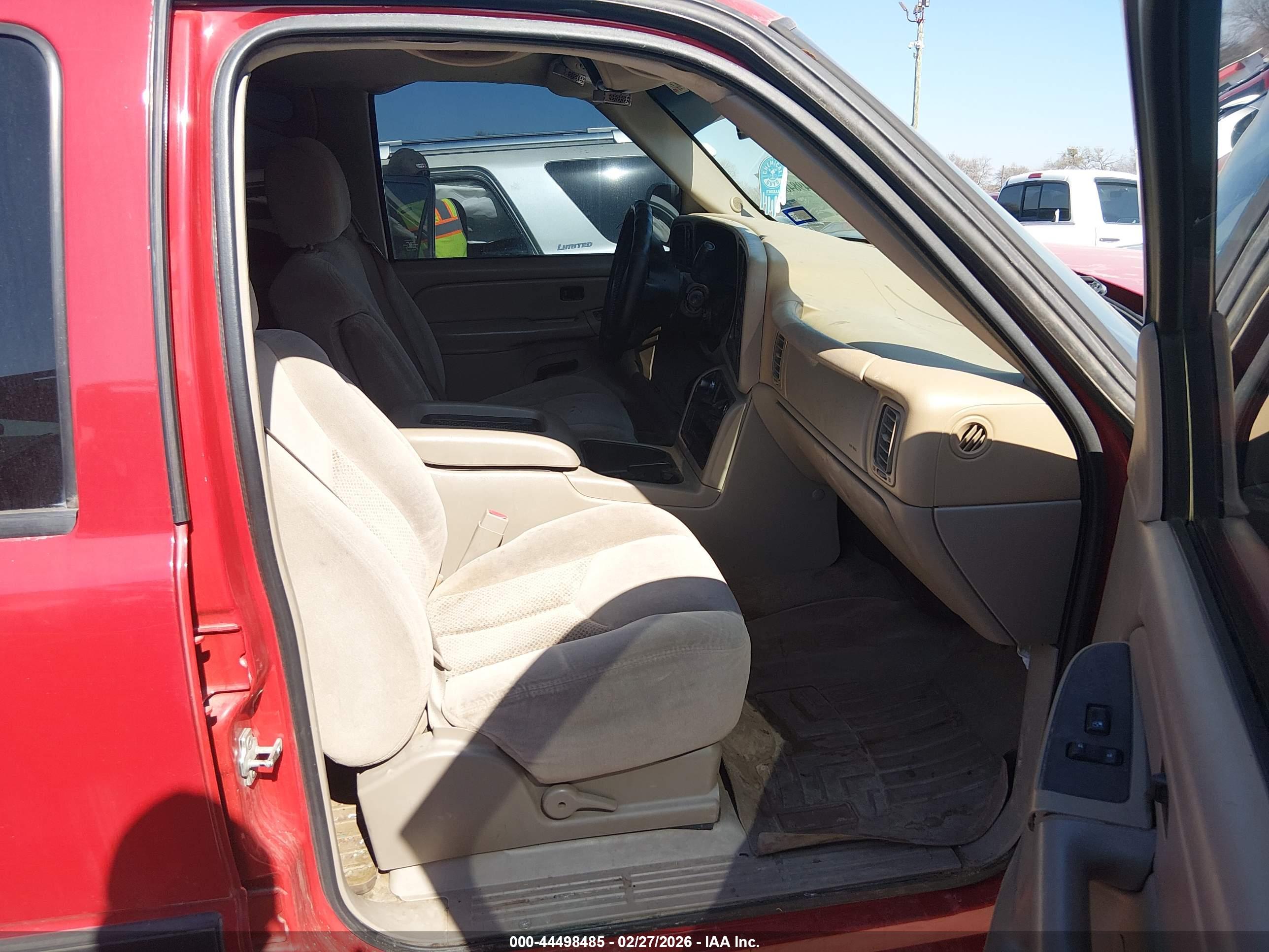 CHEVROLET SILVERADO image 5