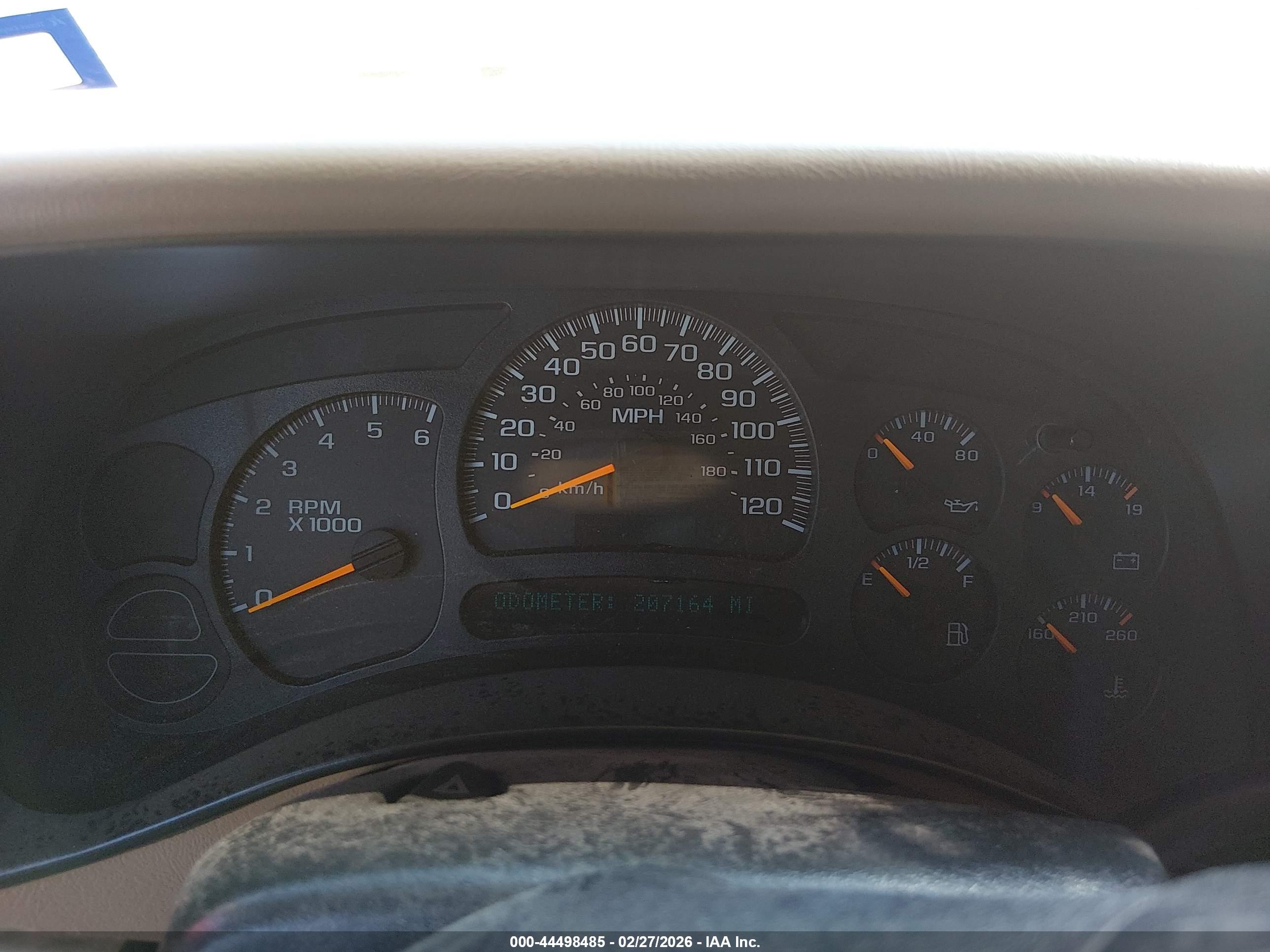 CHEVROLET SILVERADO image 7