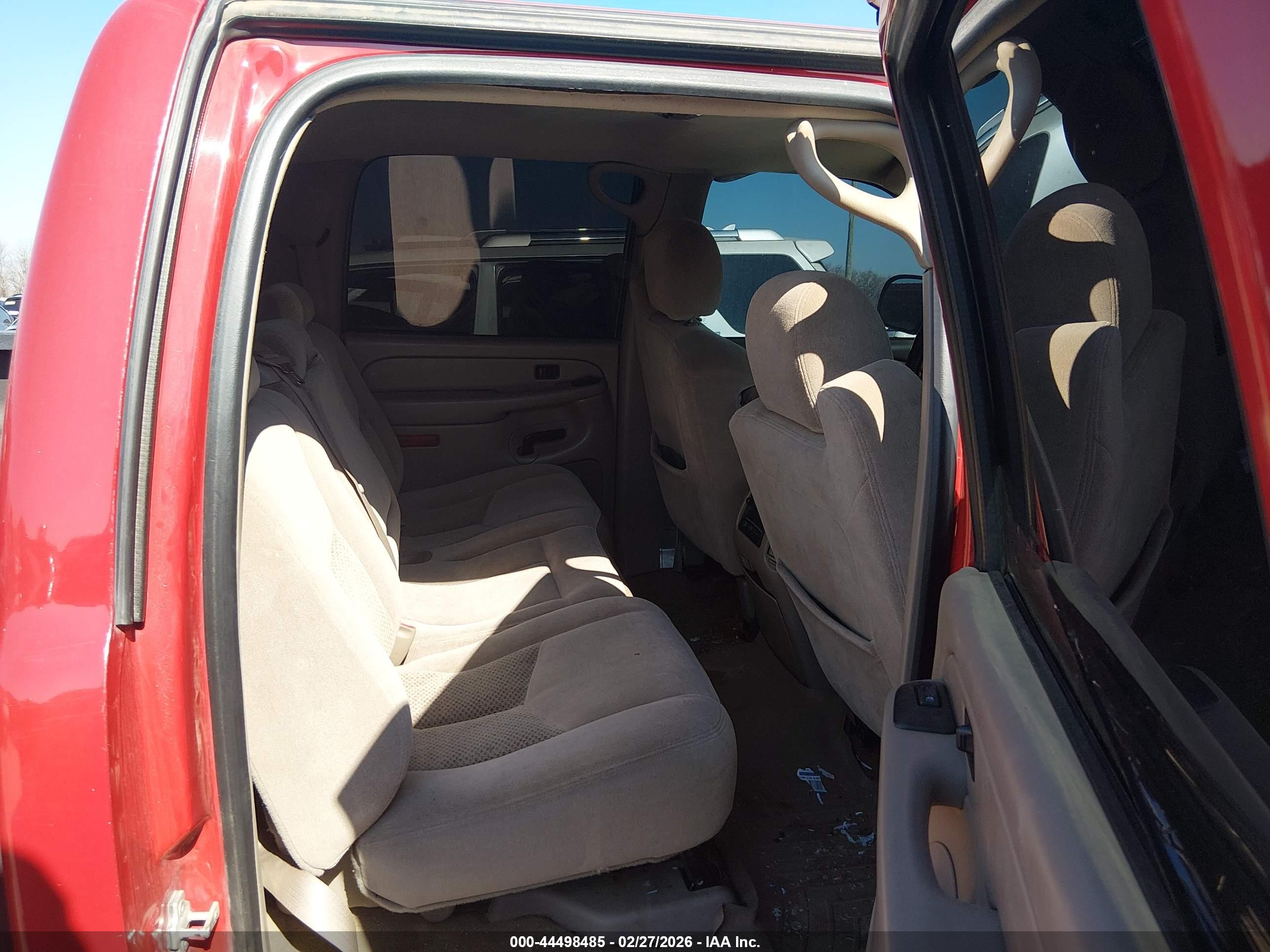 CHEVROLET SILVERADO image 8