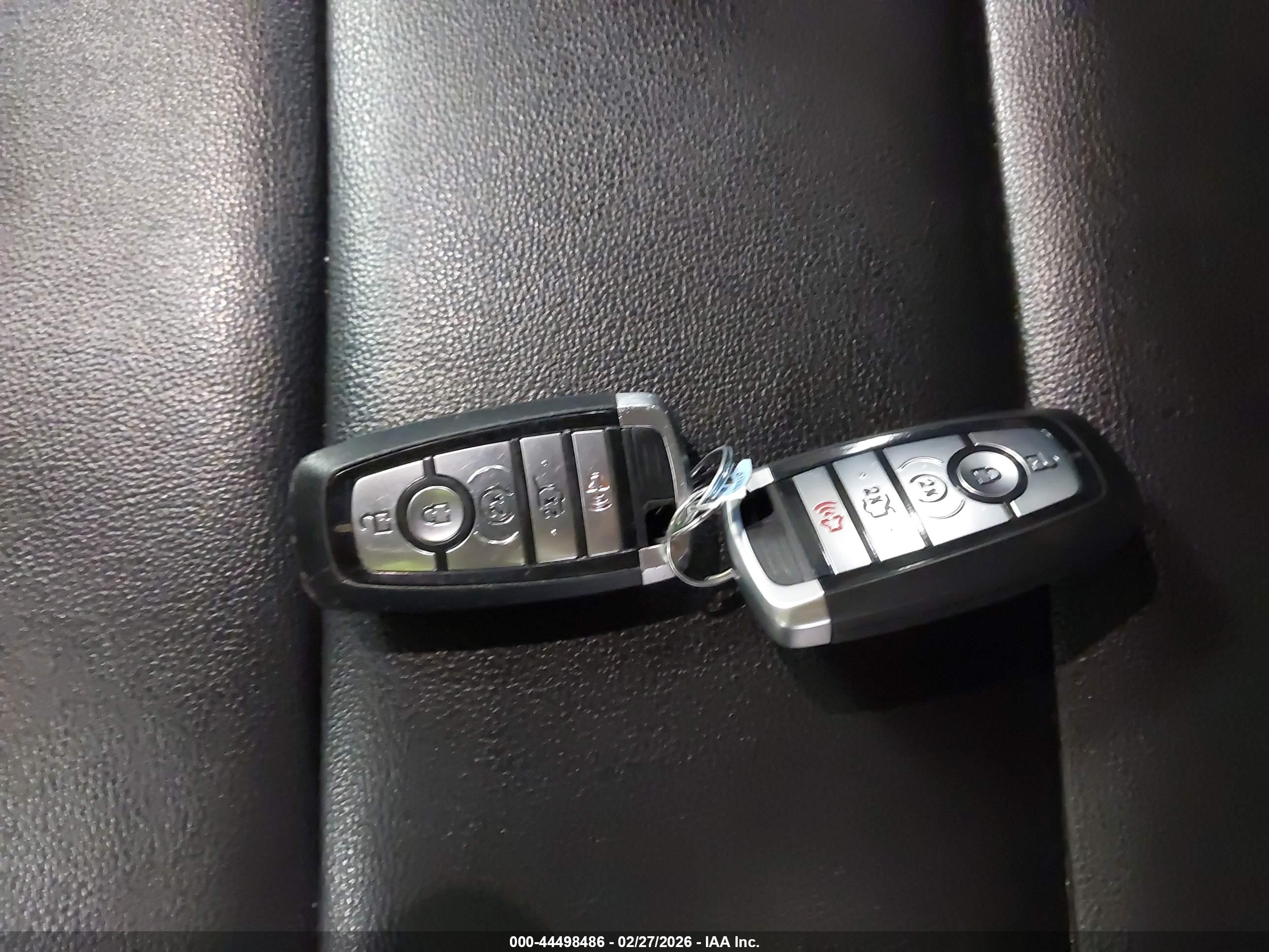 FORD EXPLORER image 11