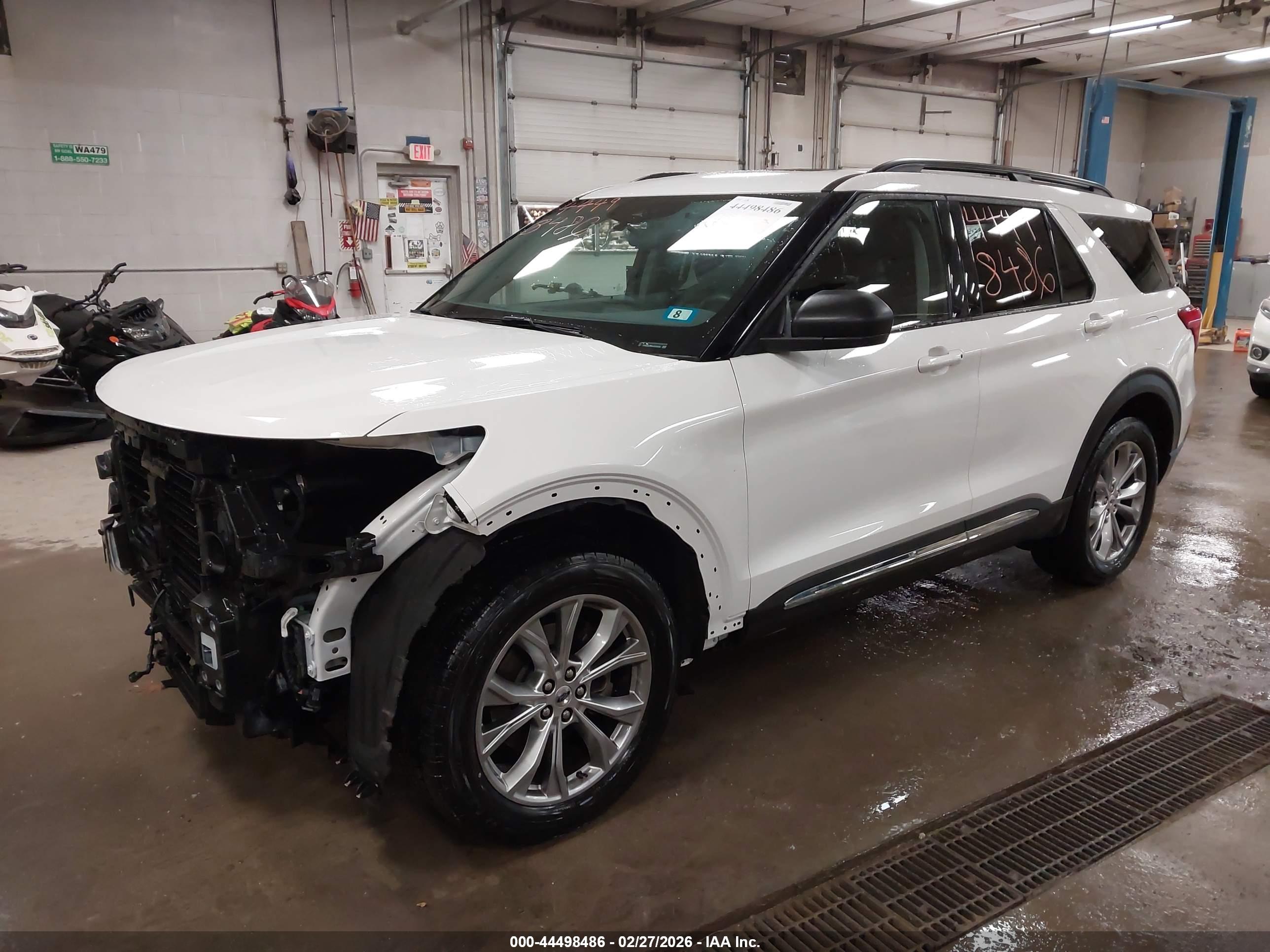 FORD EXPLORER image 2