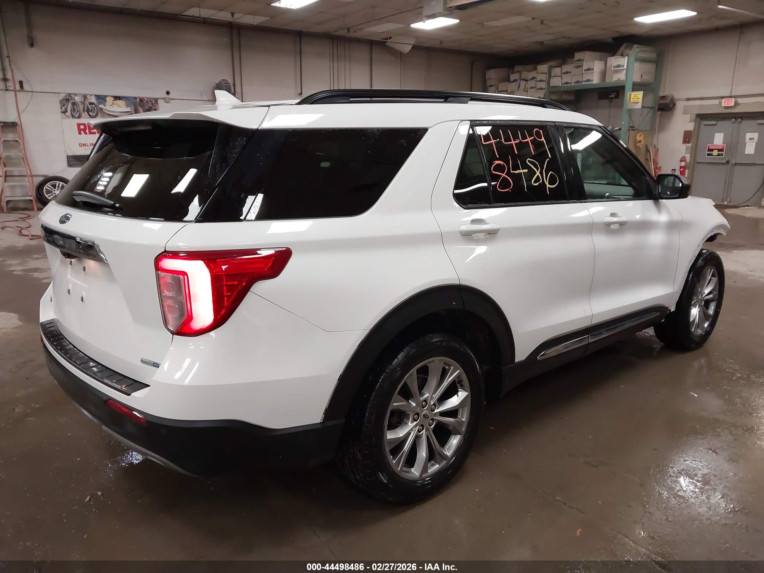 FORD EXPLORER image 4